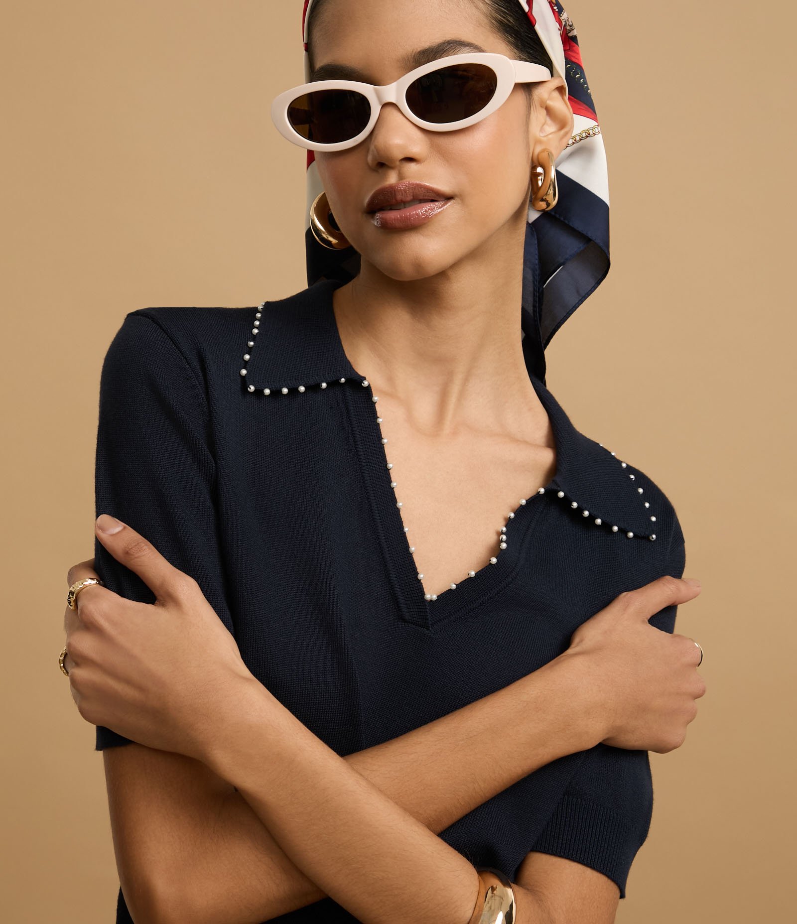 Blusa Polo em Tricô com Mini Pérolas no Decote V Azul Marinho 6