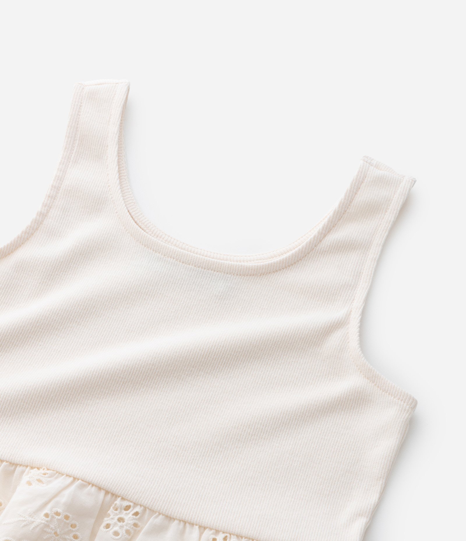 Blusa Canelada Infantil com Babado em Broderie - Tam 5 a 14 Anos Bege 5