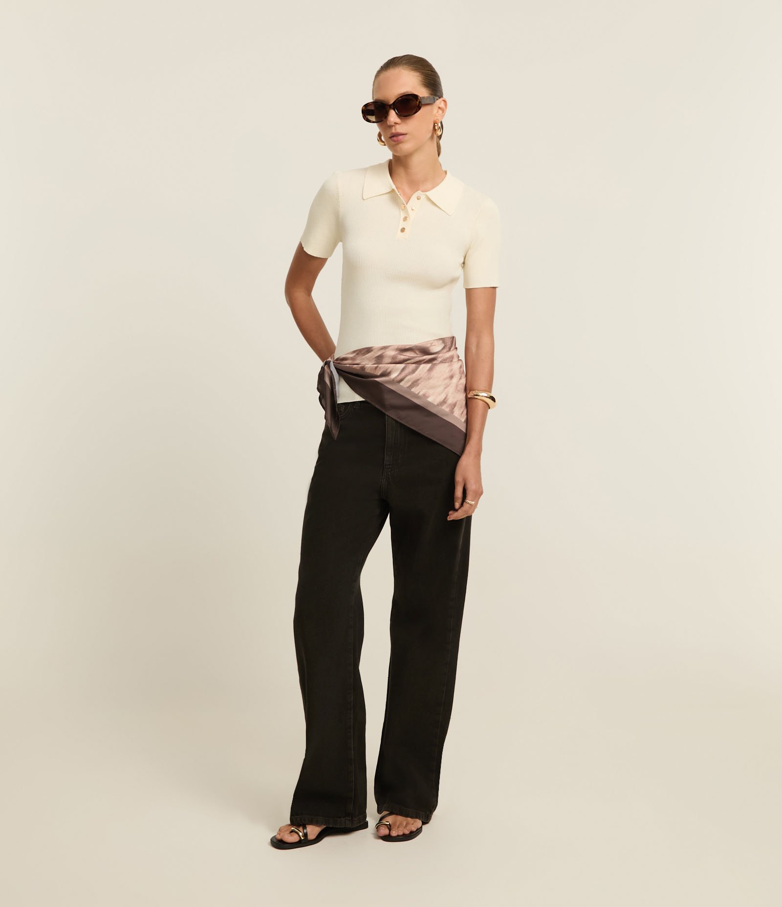 Blusa Canelada em Tricô com Gola Polo Off White 2