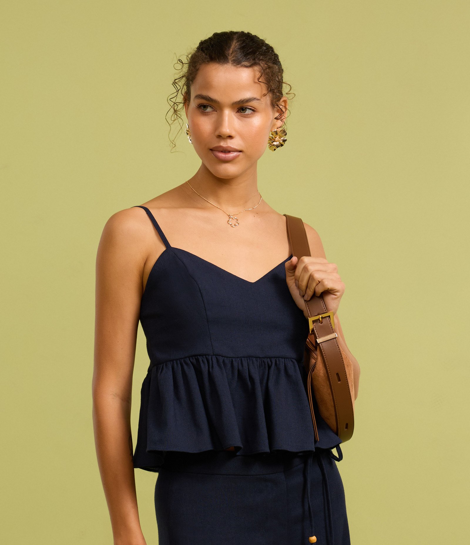 Blusa de Alça em Viscose e Linho com Babado na Barra Azul Marinho 6