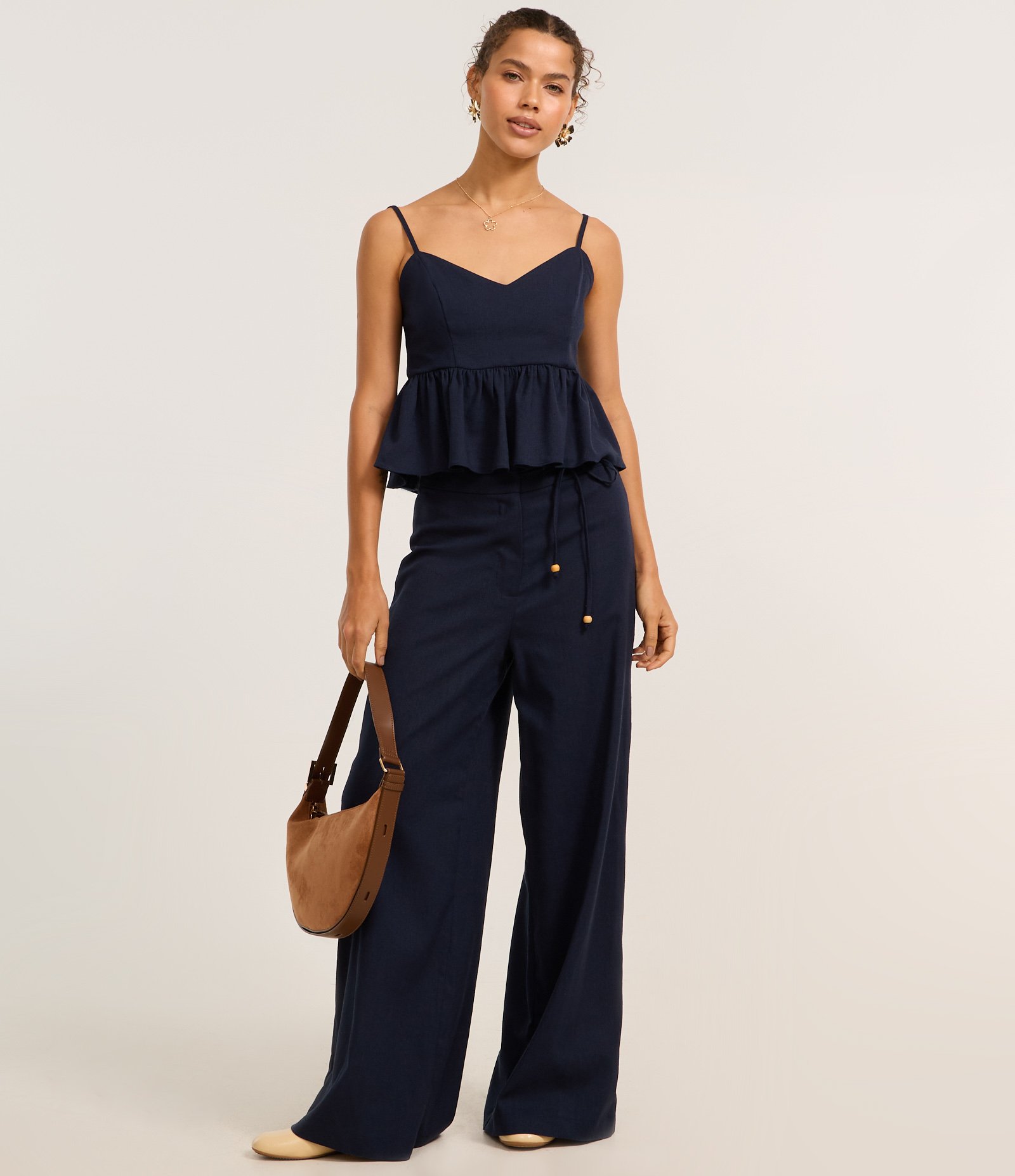 Blusa de Alça em Viscose e Linho com Babado na Barra Azul Marinho 2