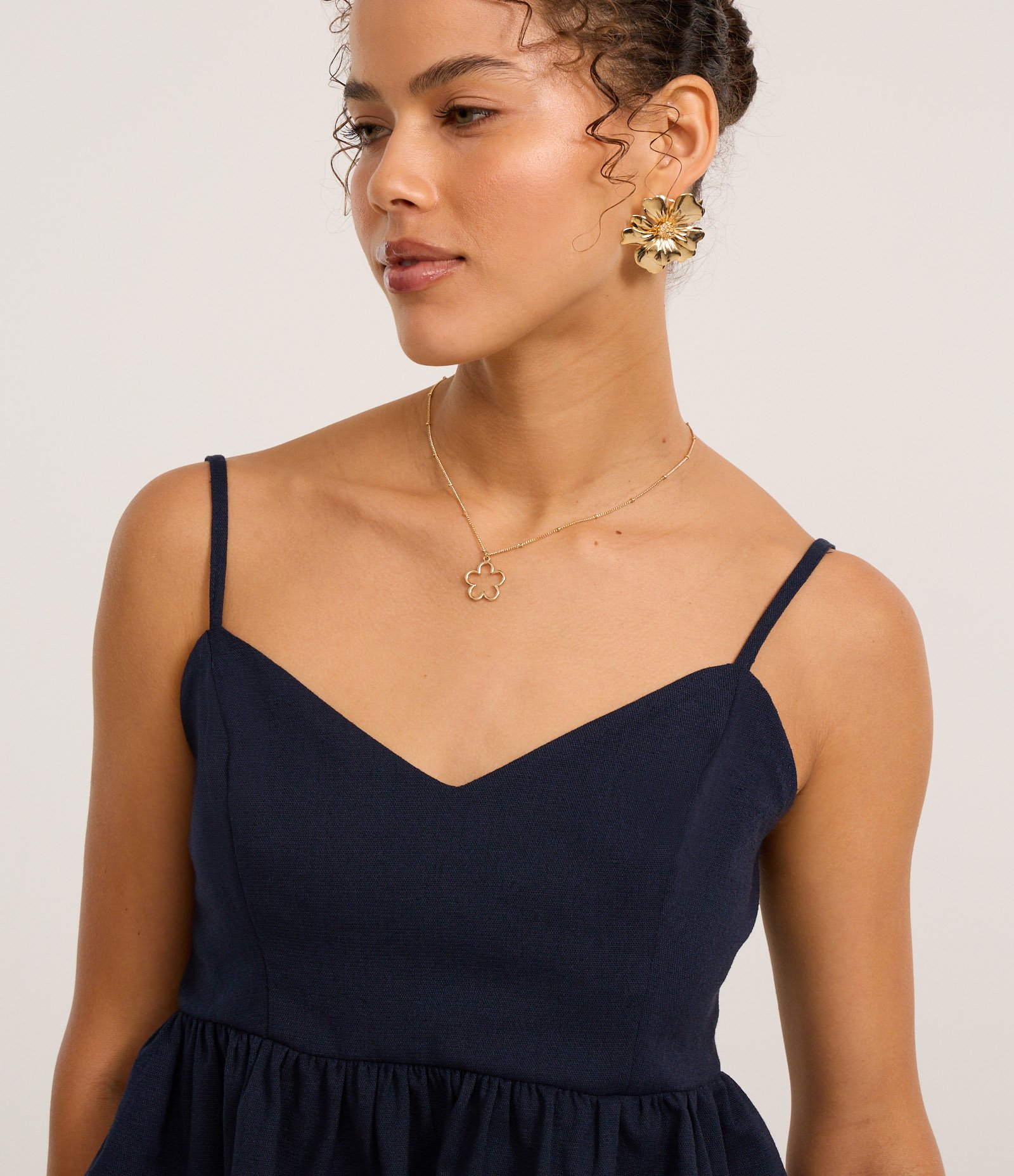 Blusa de Alça em Viscose e Linho com Babado na Barra Azul Marinho 3