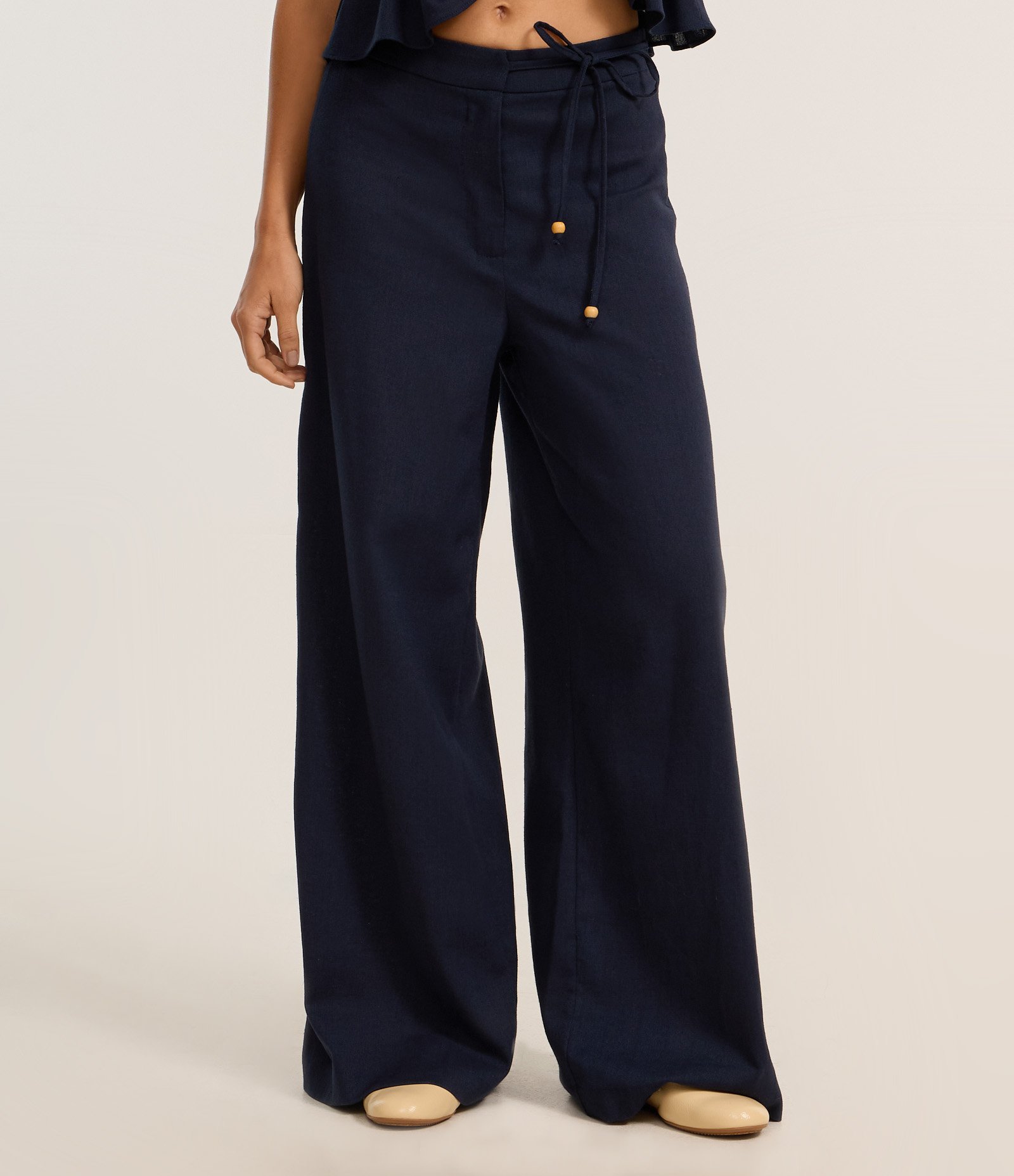 Calça Reta em Viscose e Linho com Amarração Lateral Azul Escuro 3