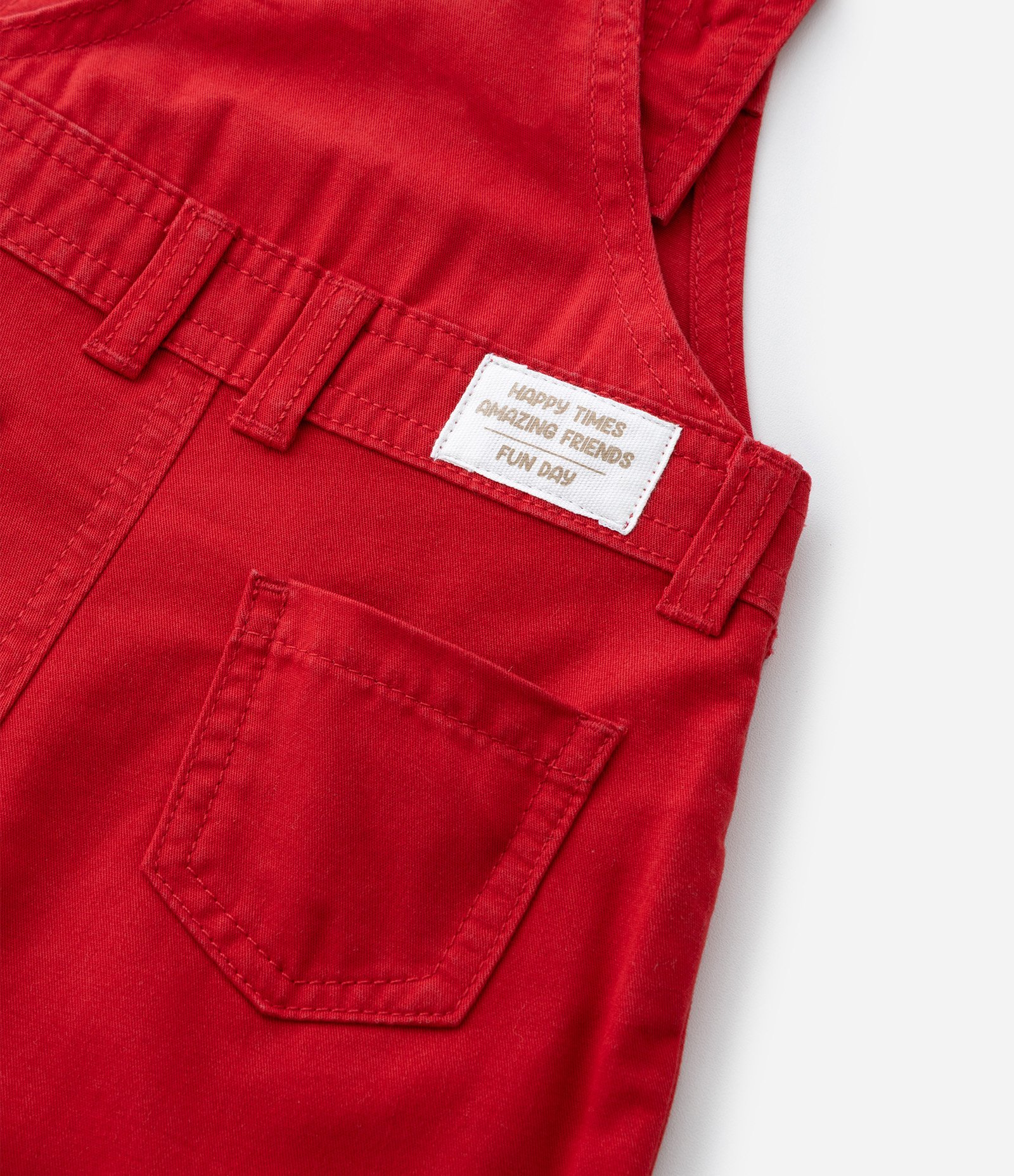 Jardineira Infantil em Sarja com Bolsos - Tam 0 a 18 Meses Vermelho 9