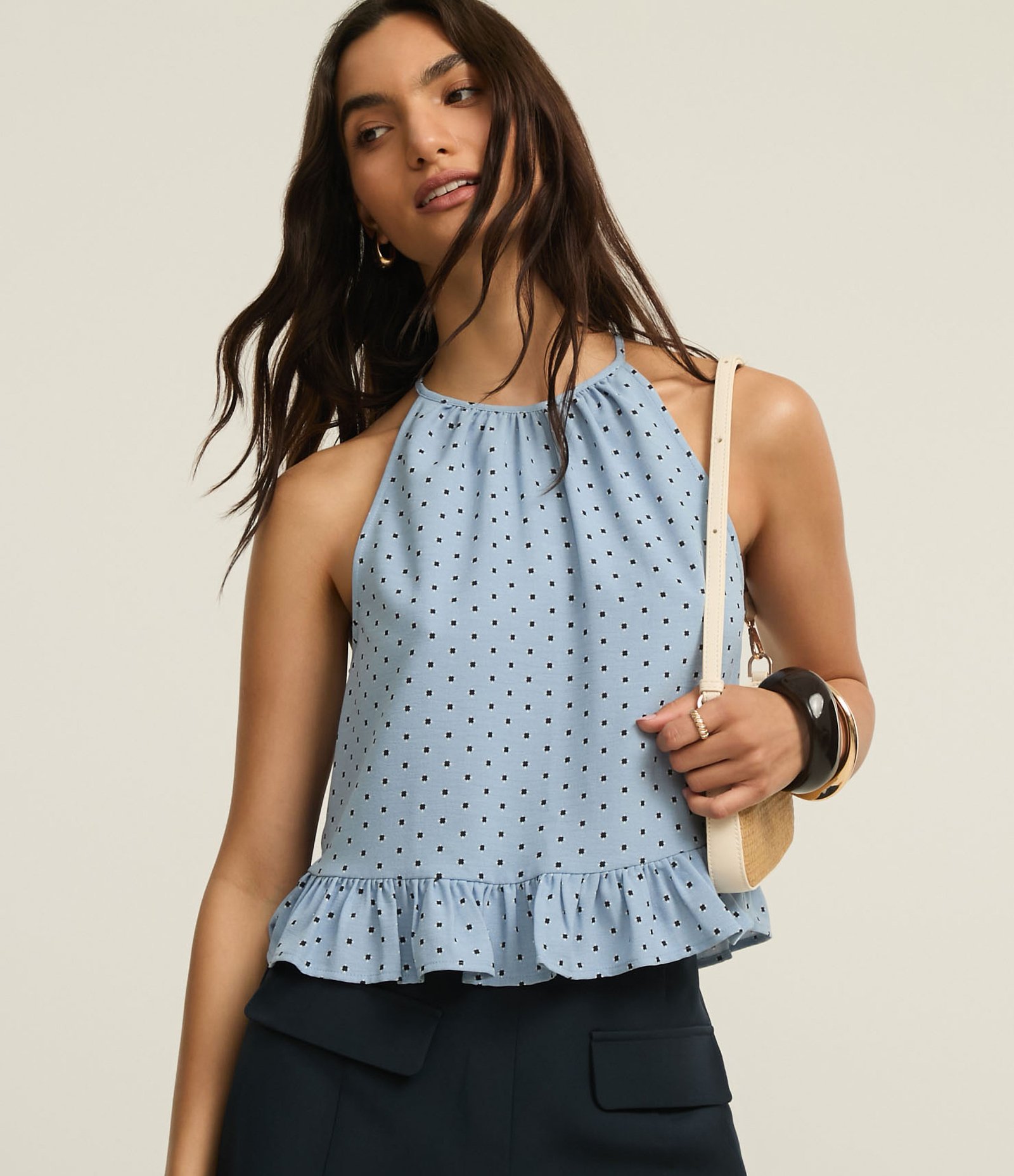 Blusa em Airflow com Babado e Estampa Poá Quadriculada Azul 1