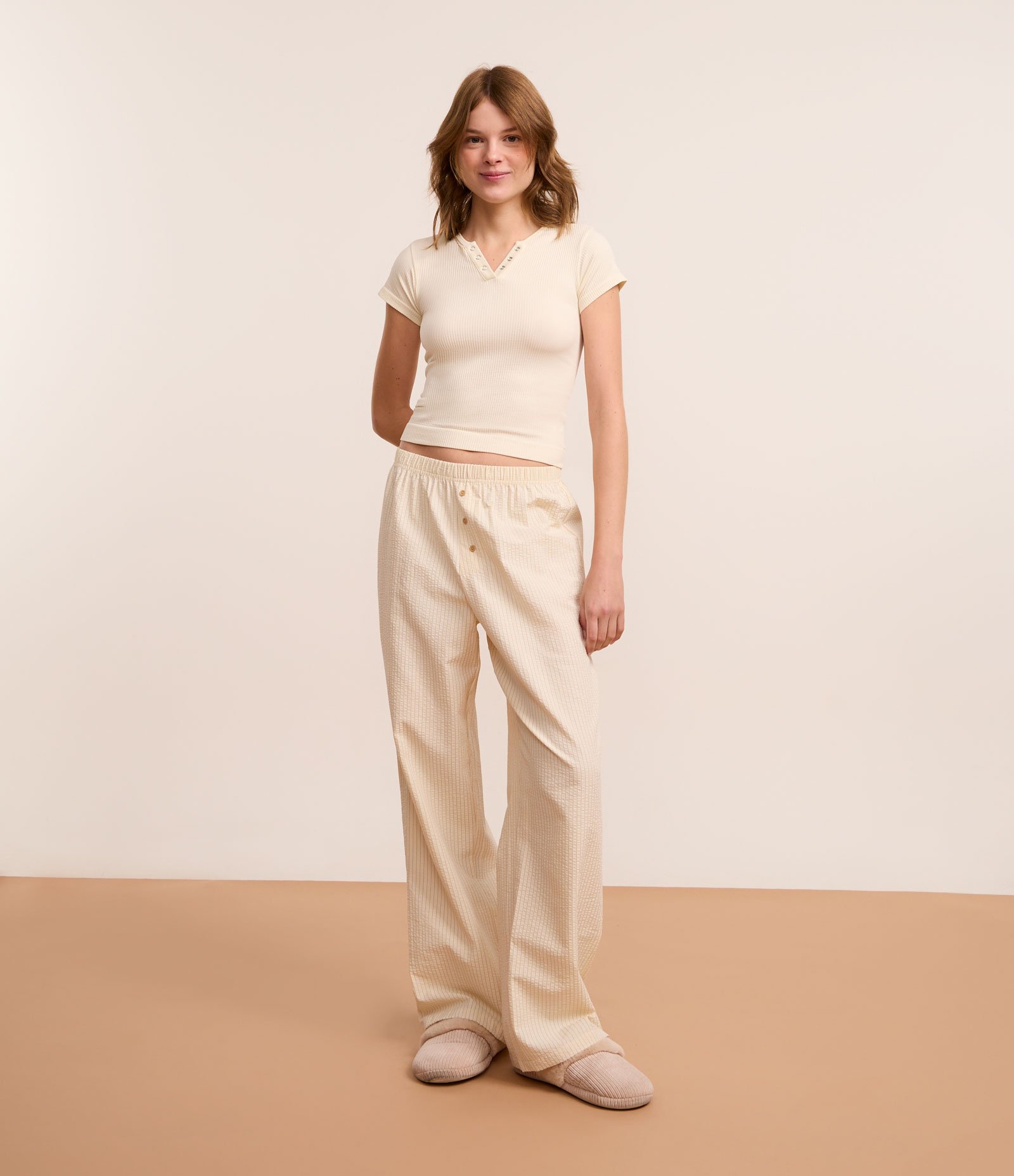 Blusa de Pijama em Ribana com Botões no Decote Off White 5