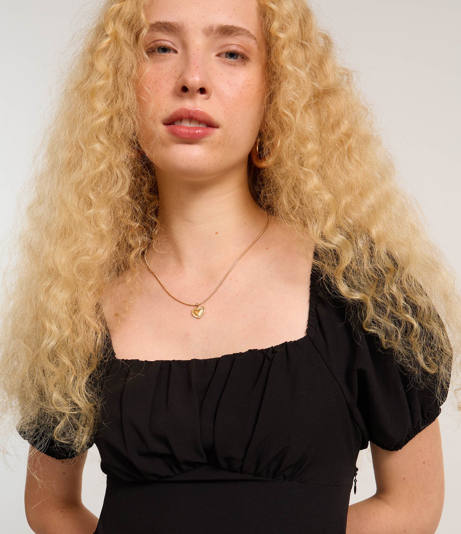 Vestido Long Midi em Crepe com Manga Curta Bufante Preto 3