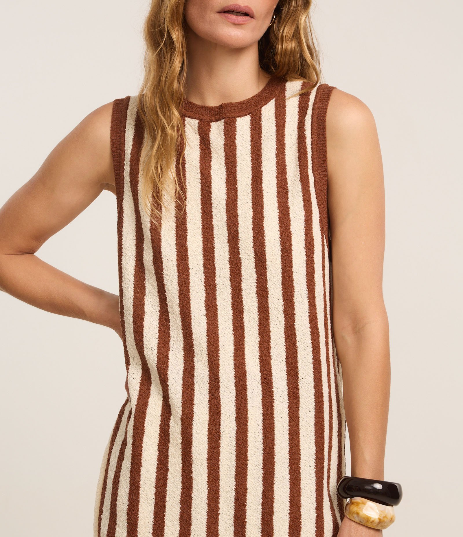 Blusa em Tricô com Gola Redonda e Listras Bicolor 7