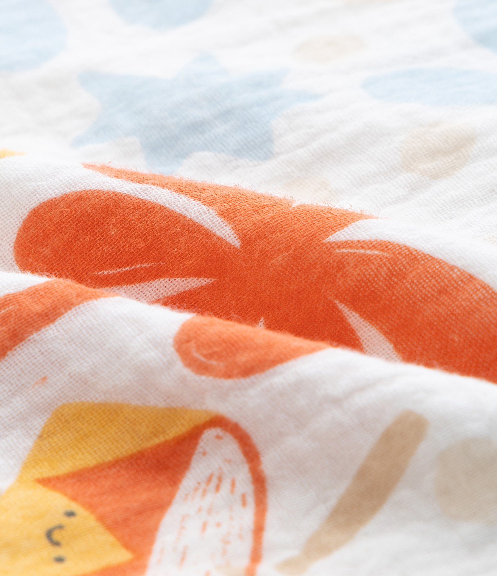 Macaquinho Infantil com Estampa de Bichinhos - Tam 0 a 18 Meses Bege 3