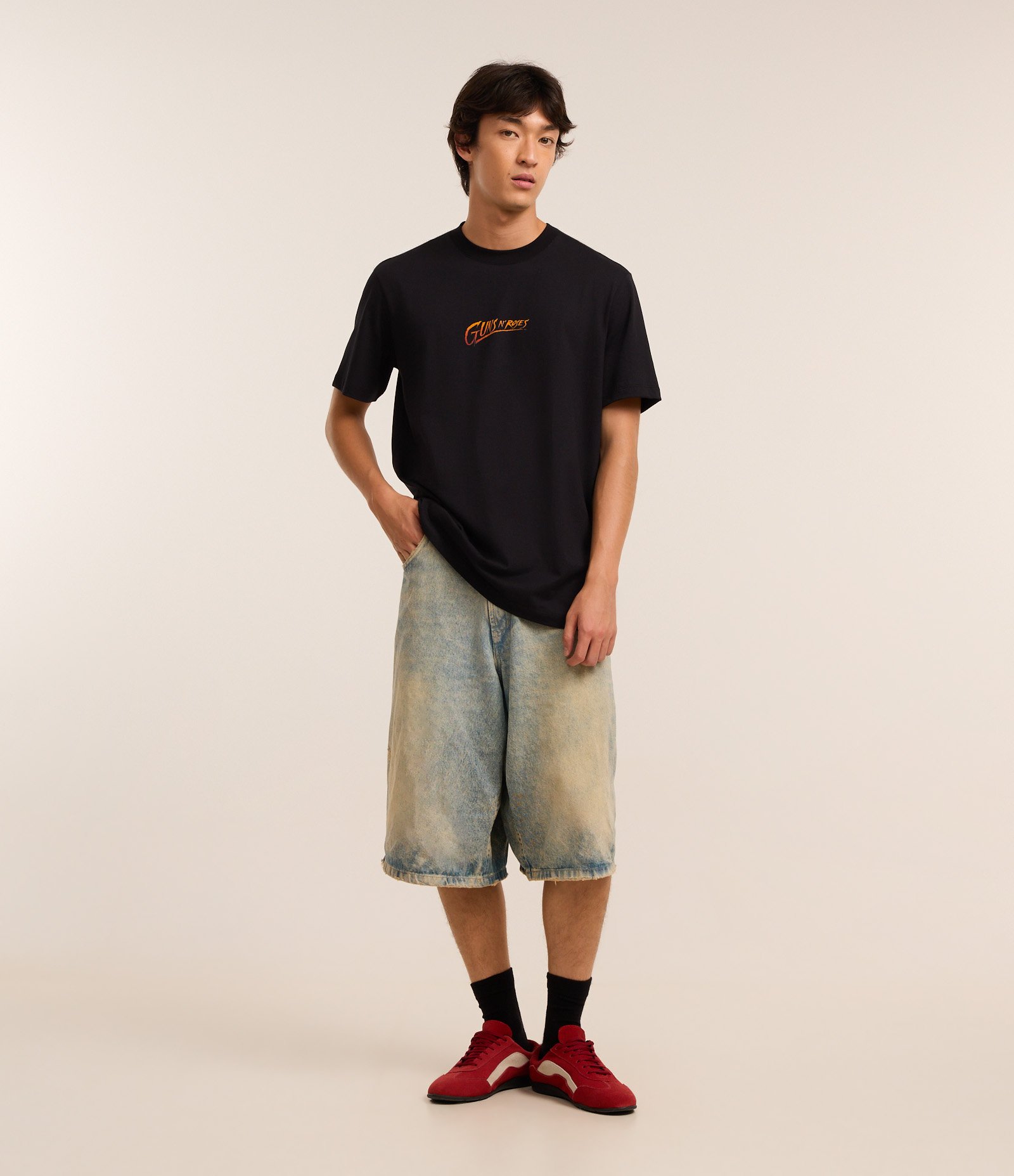 Camiseta Comfort em Algodão Guns N' Roses Caveira Skatista Preto 2