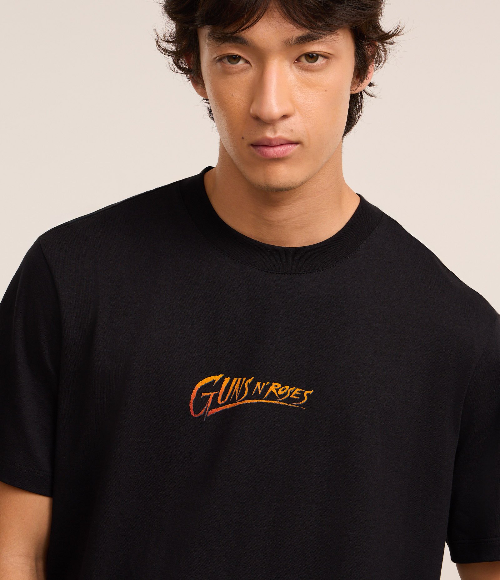 Camiseta Comfort em Algodão Guns N' Roses Caveira Skatista Preto 4