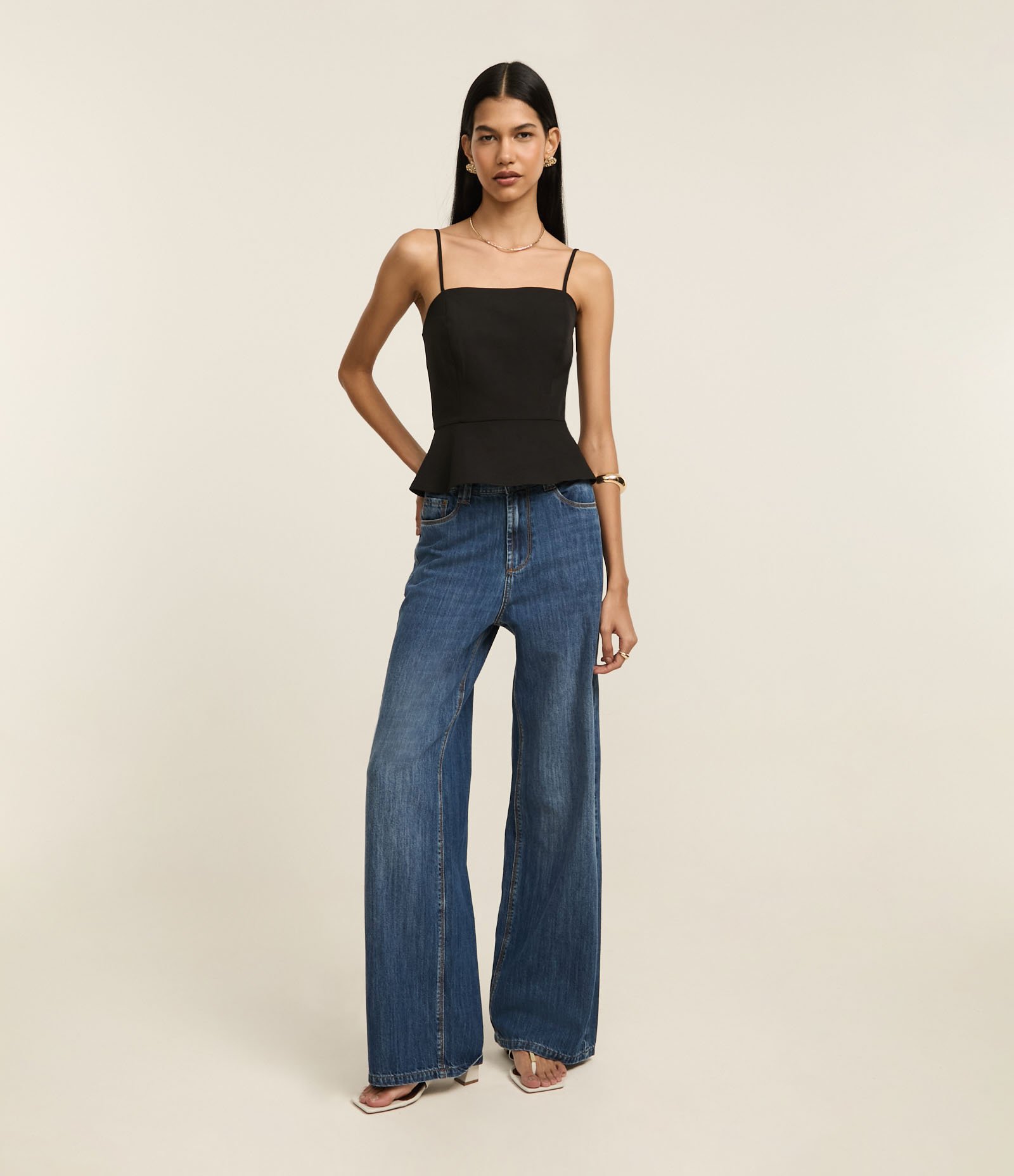 Blusa Peplum Alfaiatada em Twill com Alcinhas Preto 2