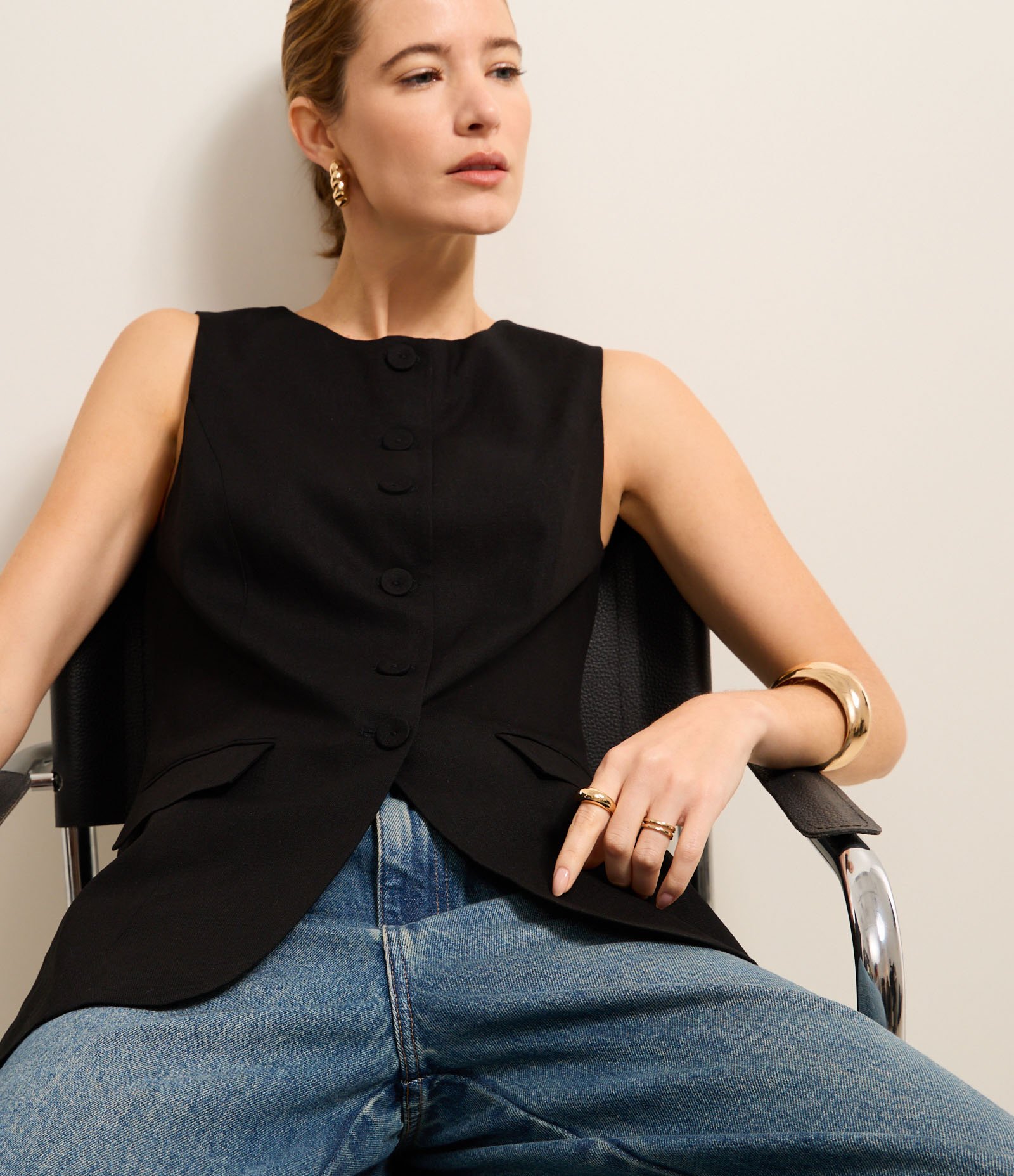 Colete Longo em Viscolinho com Botões Forrados e Lapelas Preto 6