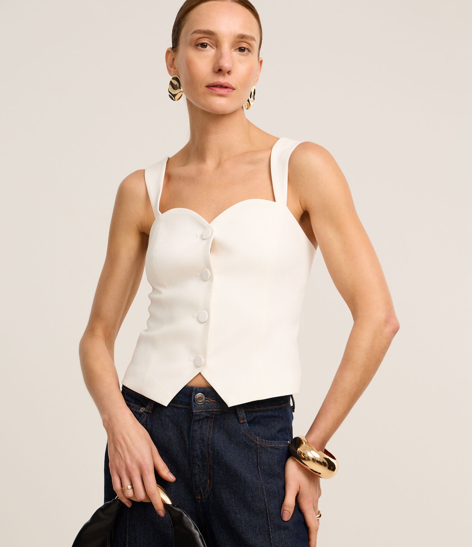 Blusa Alfaiatada com Decote Coração e Botões Forrados Off White 1