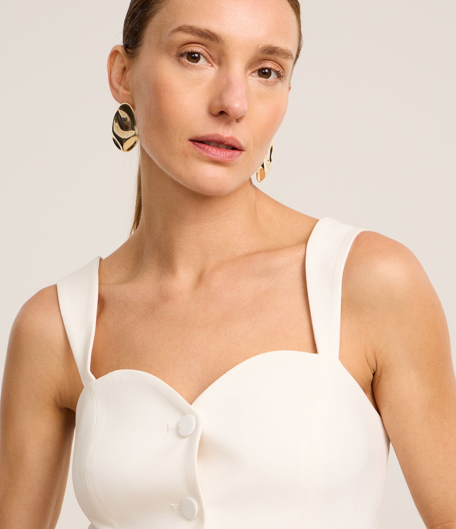 Blusa Alfaiatada com Decote Coração e Botões Forrados Off White 3