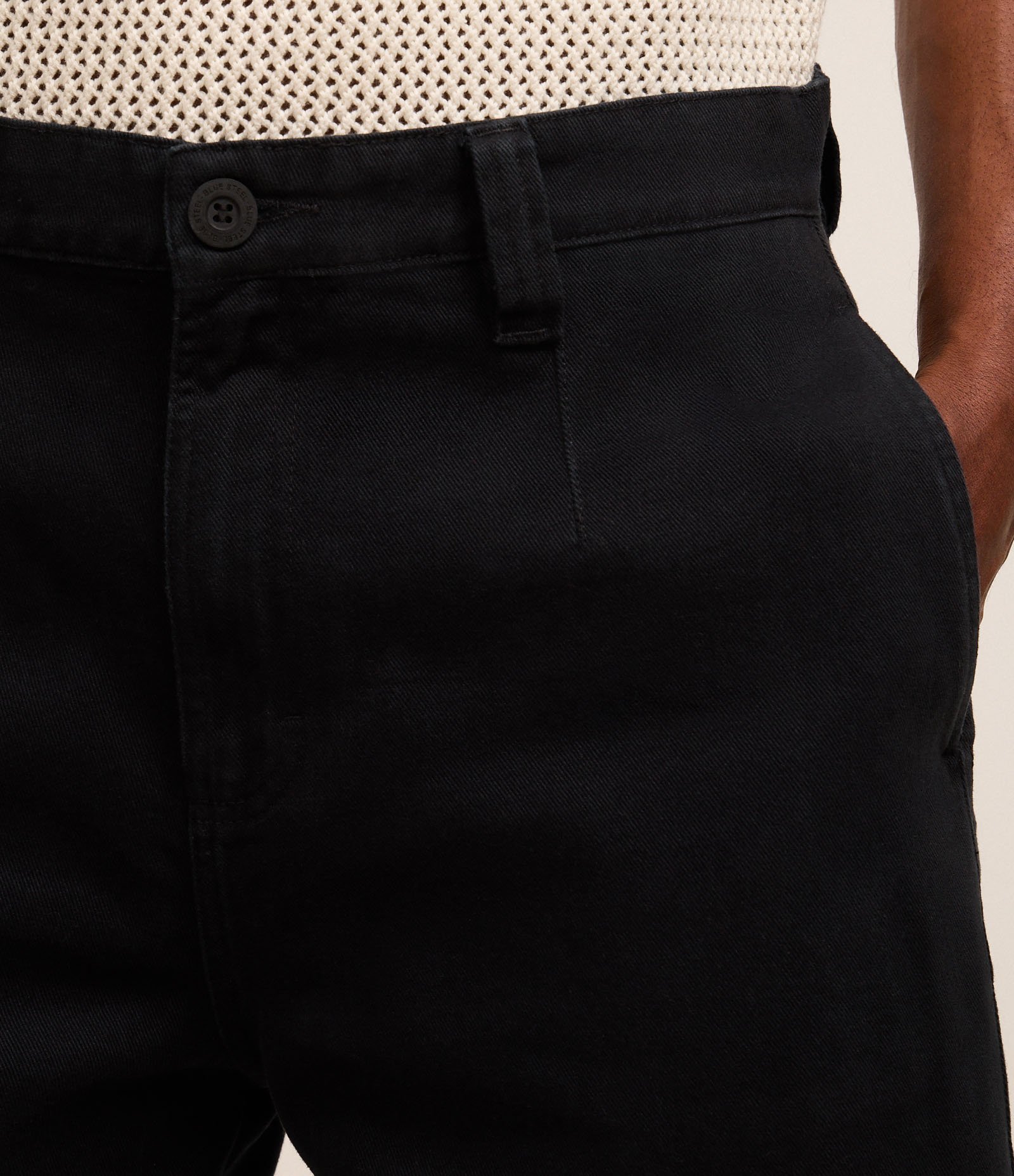 Bermuda Baggy em Sarja com Detalhe de Costura Frontal Preto 3