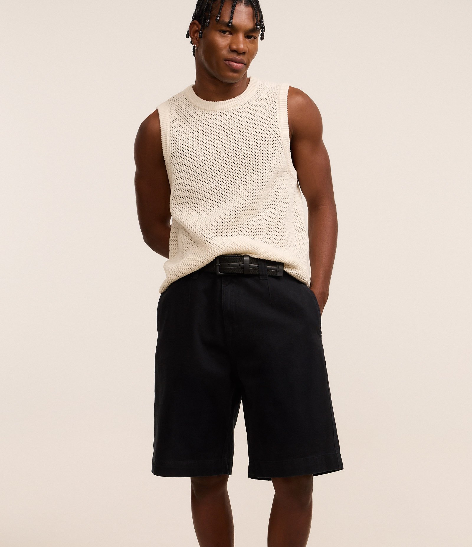 Bermuda Baggy em Sarja com Detalhe de Costura Frontal Preto 4