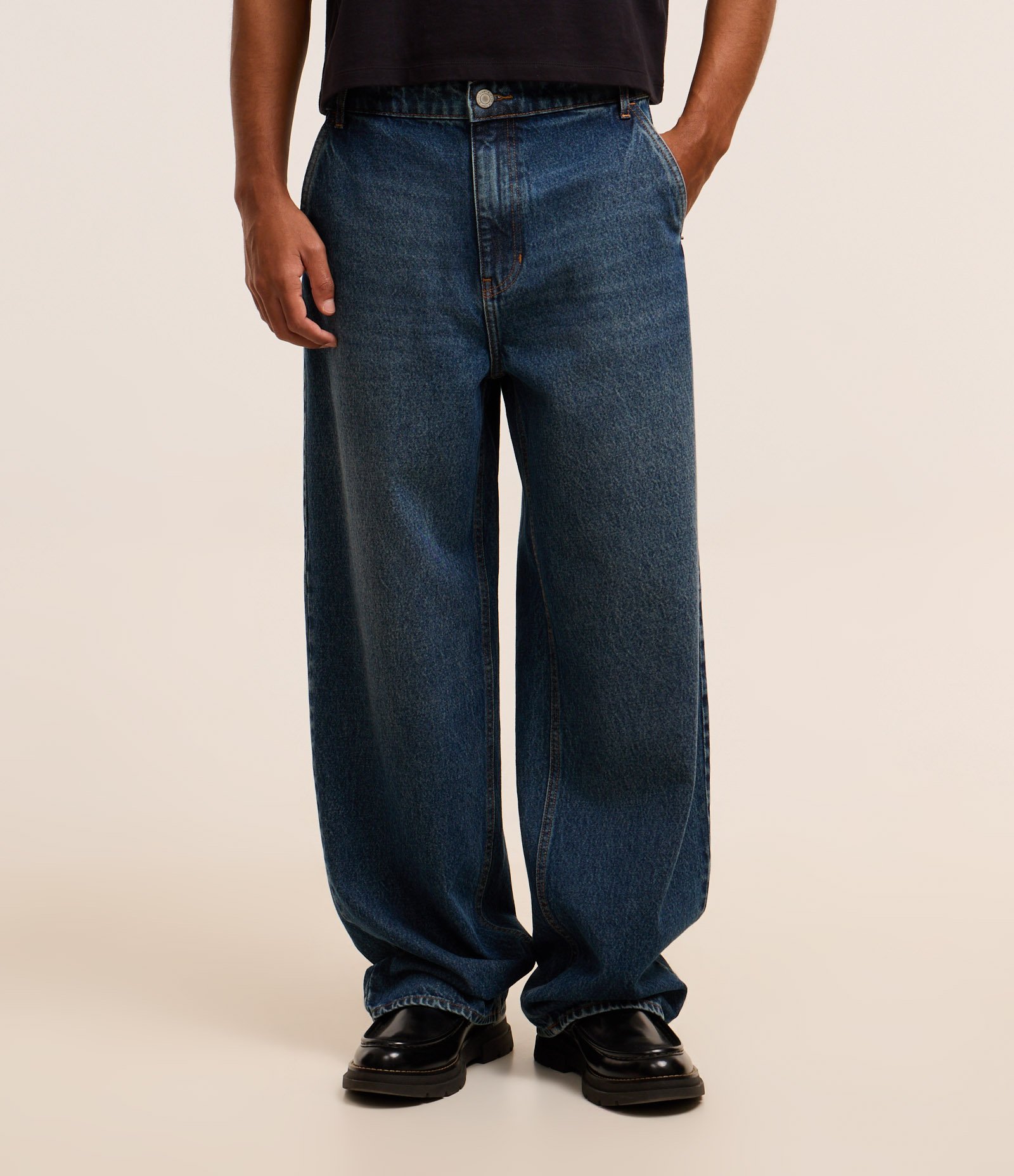 Calça Super Baggy em Jeans com Bolso Faca Frontal Azul 2