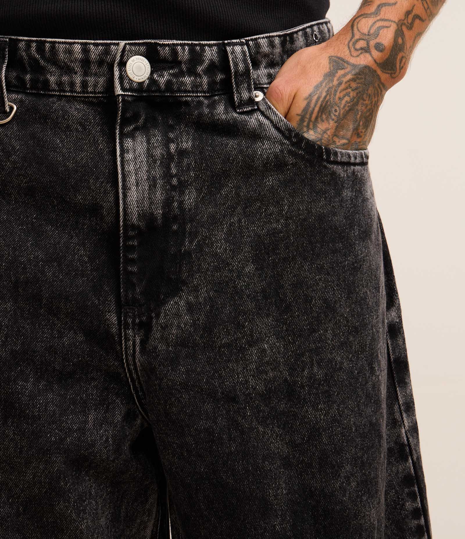 Calça Mega Baggy em Jeans com Argolas Preto 5