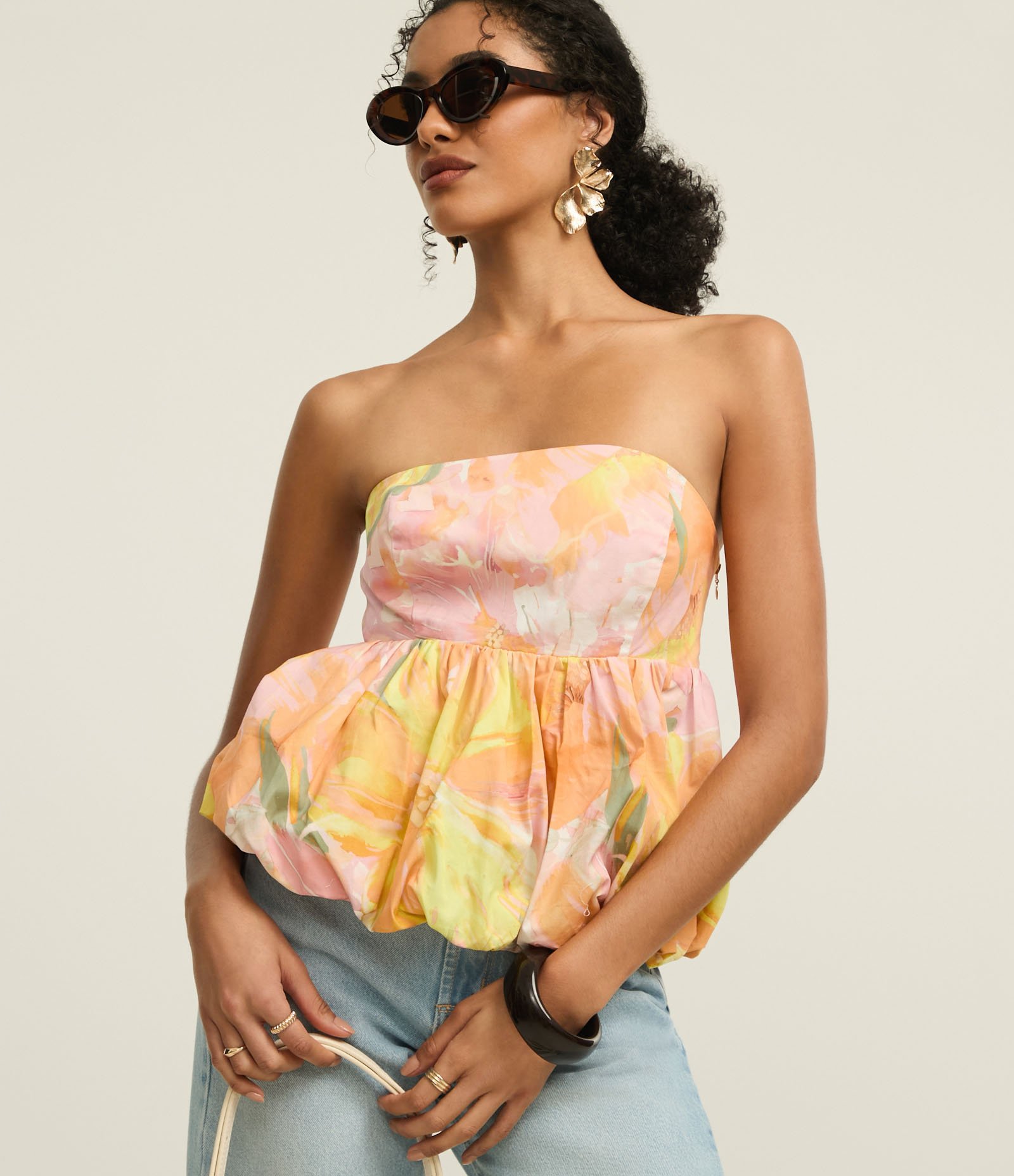 Blusa Balonê Sem Alça em Tricoline com Estampa Floral Laranja/Amarelo/Rosa 1