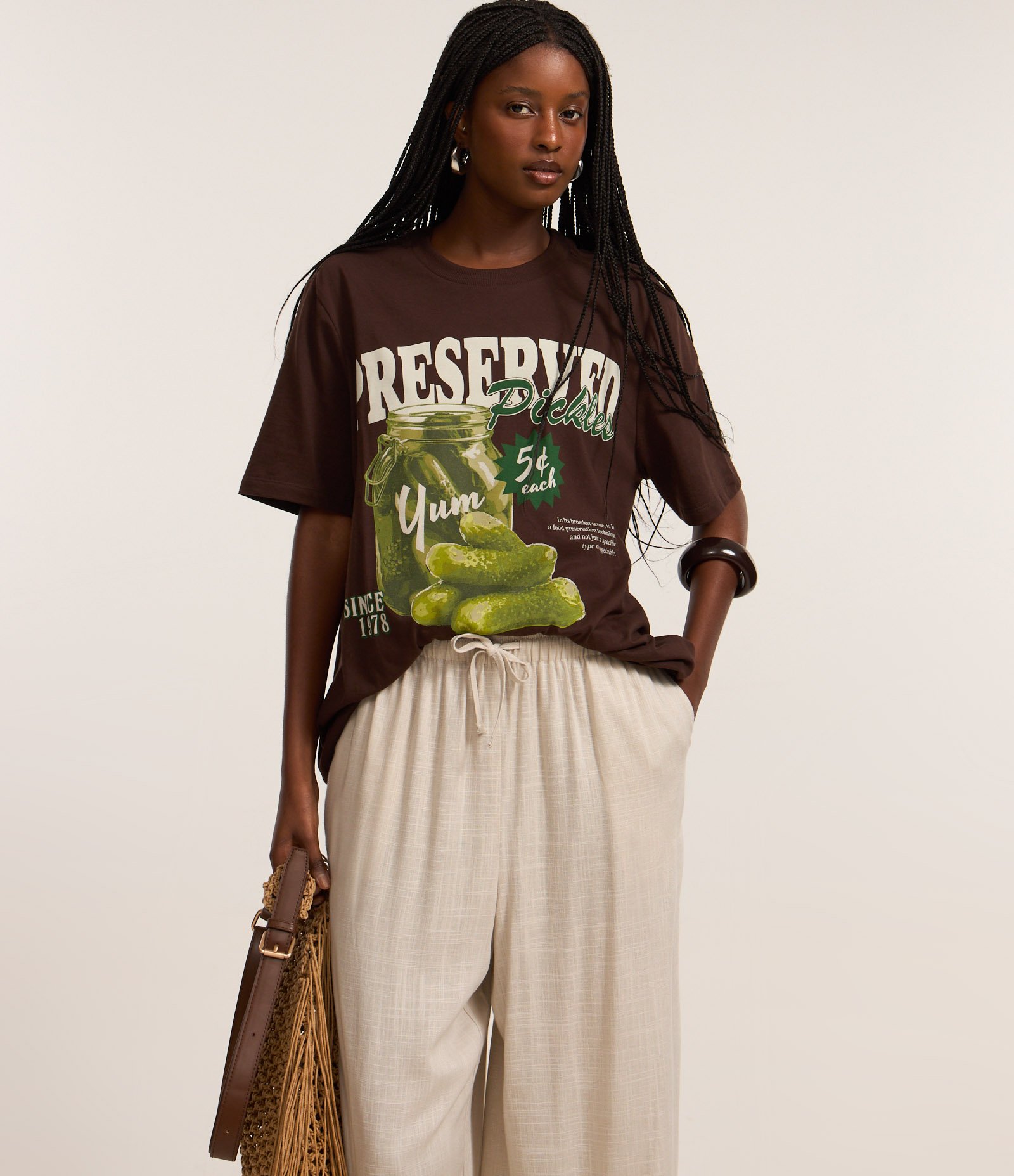 Calça Fluída em Viscose e Linho com Amarração no Cós Bege 2