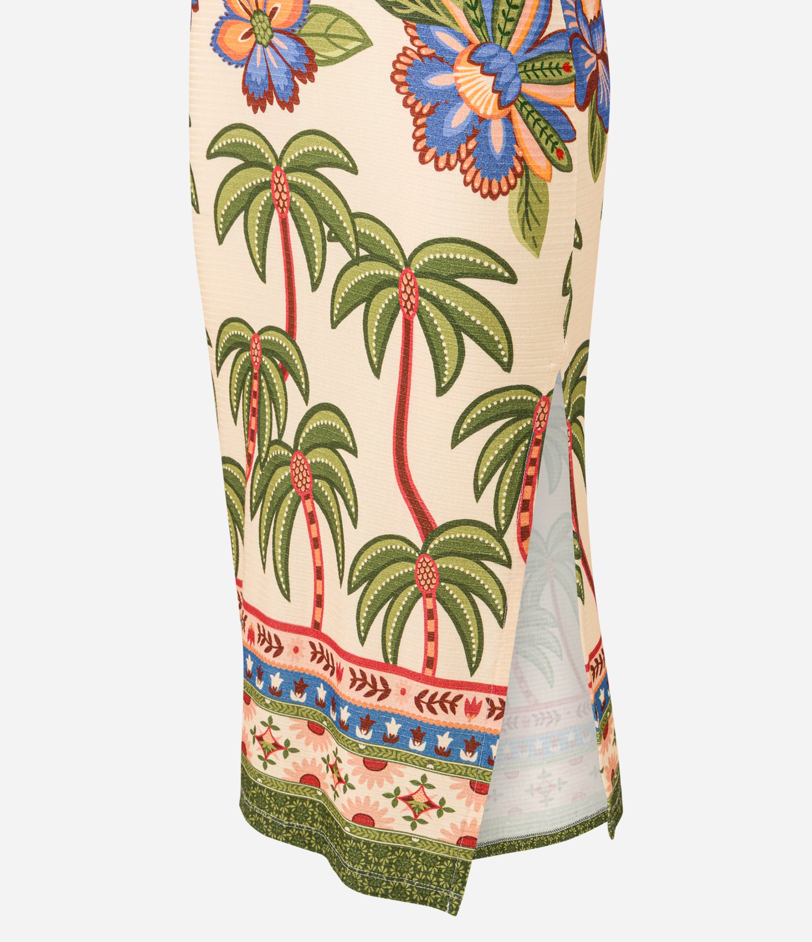 Vestido Evasê New Midi em Ribana com Golinha Alta e Estampa Tropical Bege 8