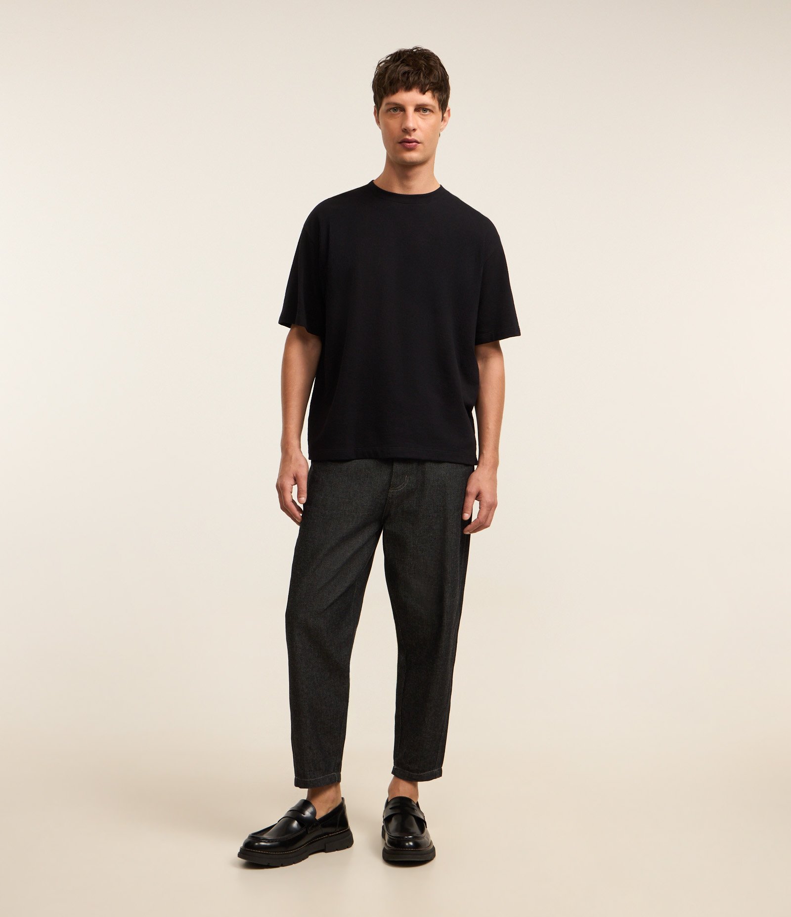 Camiseta Boxy em Algodão Texturizada Preto 2