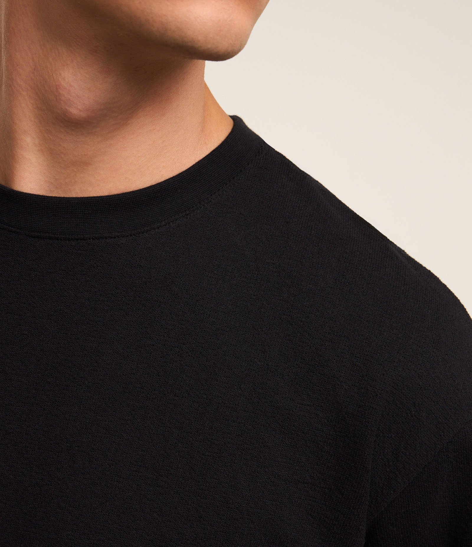 Camiseta Boxy em Algodão Texturizada Preto 3