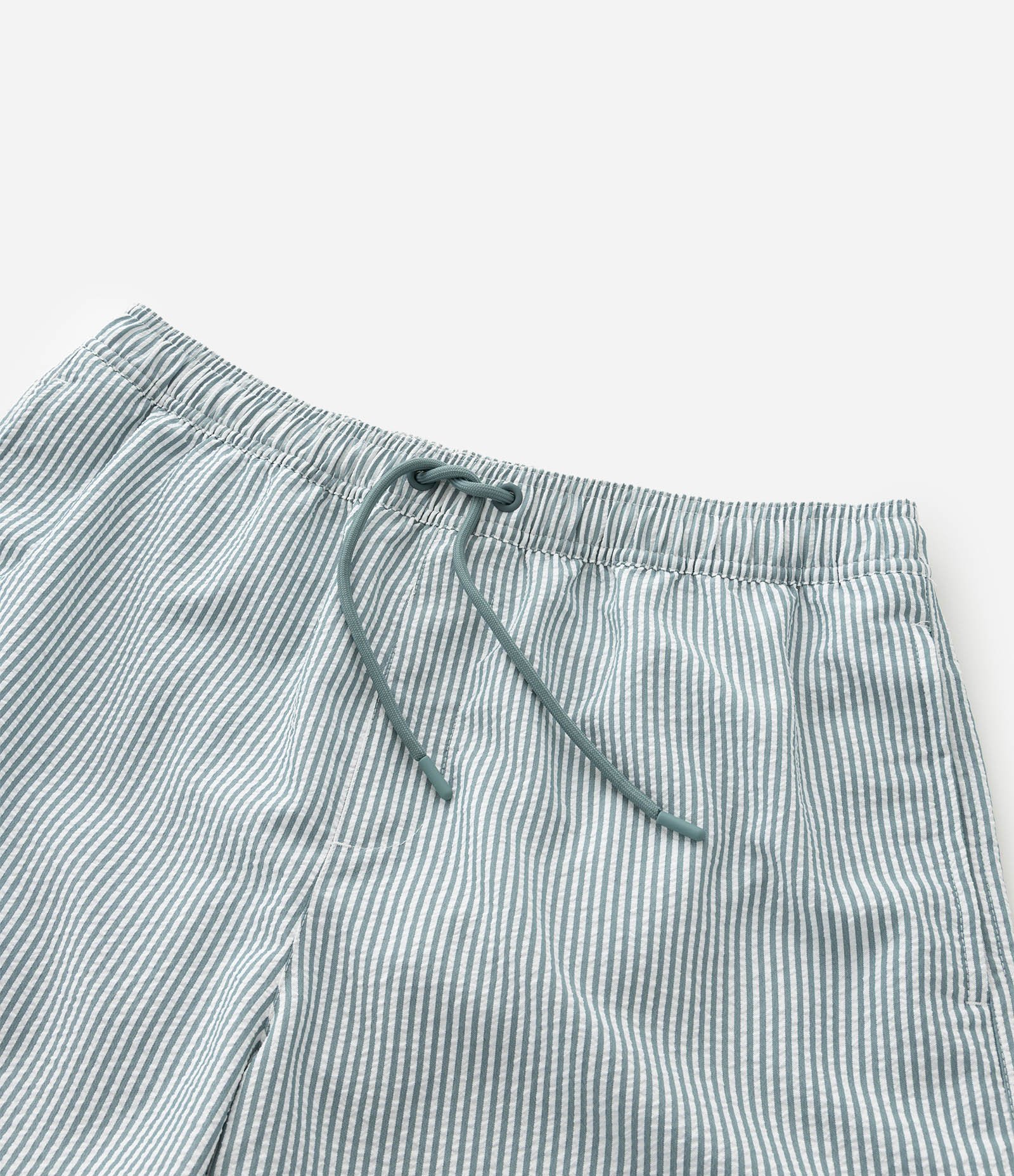 Bermuda de Praia Listrada em Microfibra com Textura Anarruga Verde 3