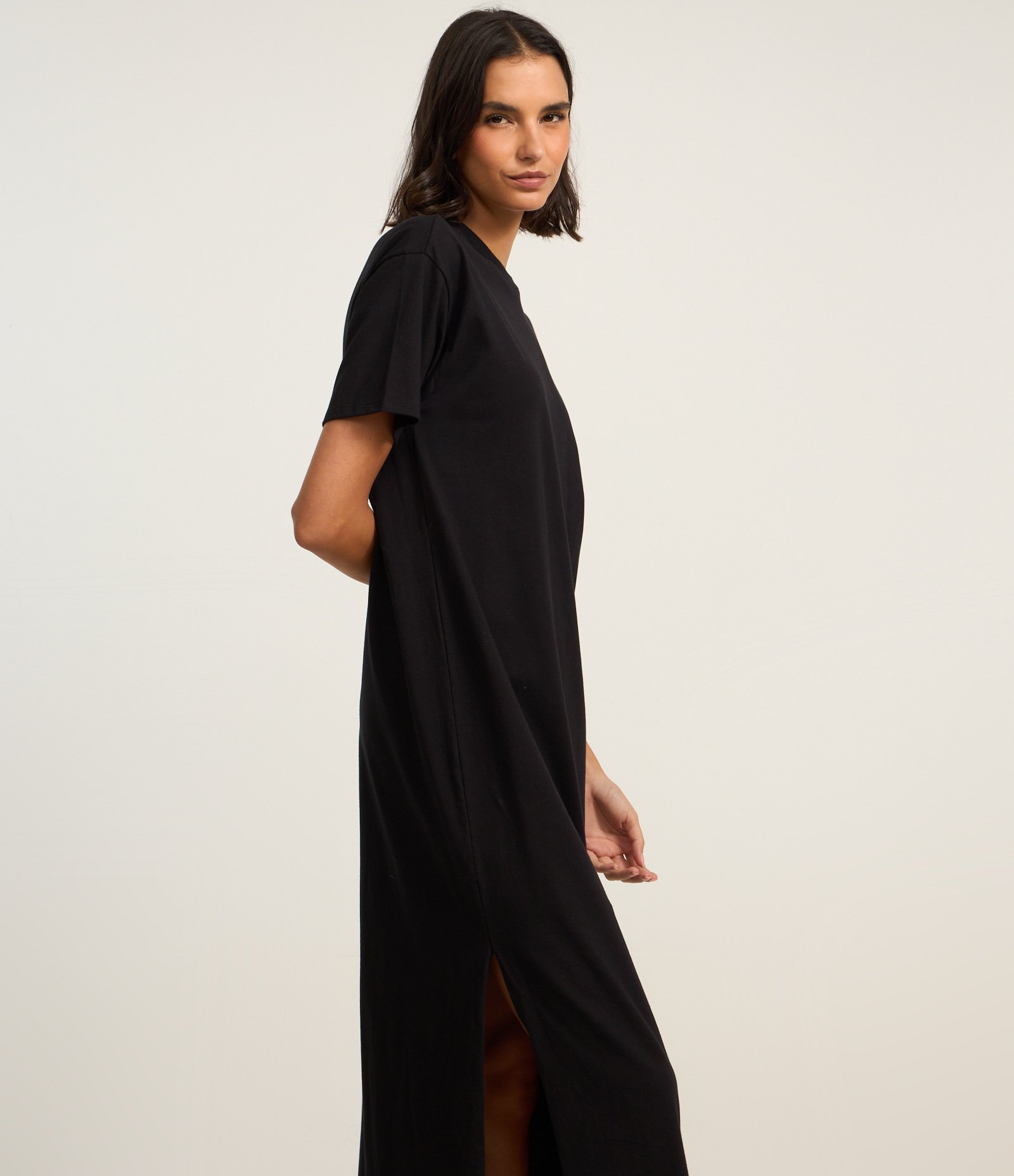 Vestido T-Shirt Midi em Algodão com Fenda Preto 3