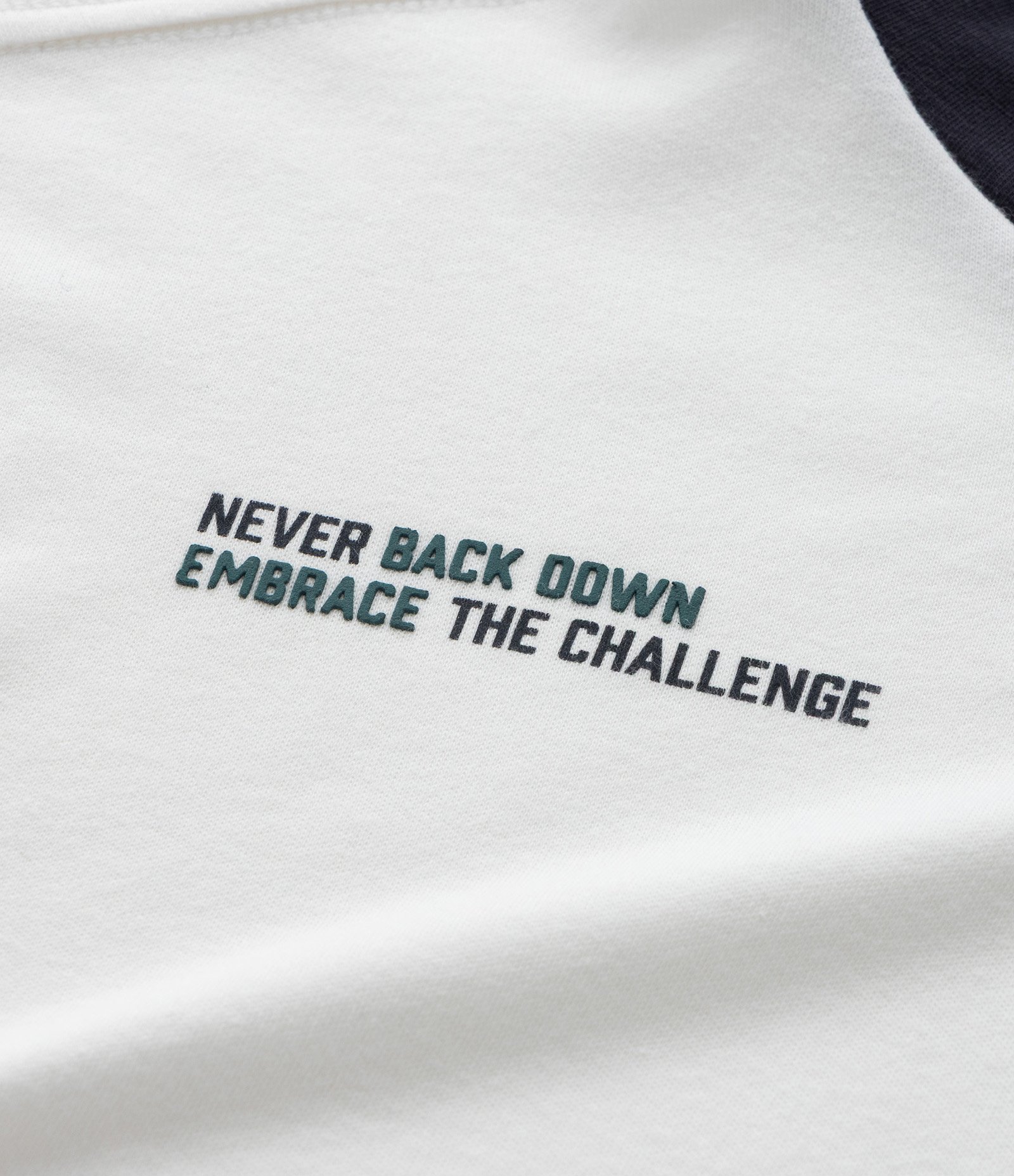 Camiseta Infantil com Capuz e Manga Sobreposta - Tam 5 a 14 Anos Preto/Branco 4