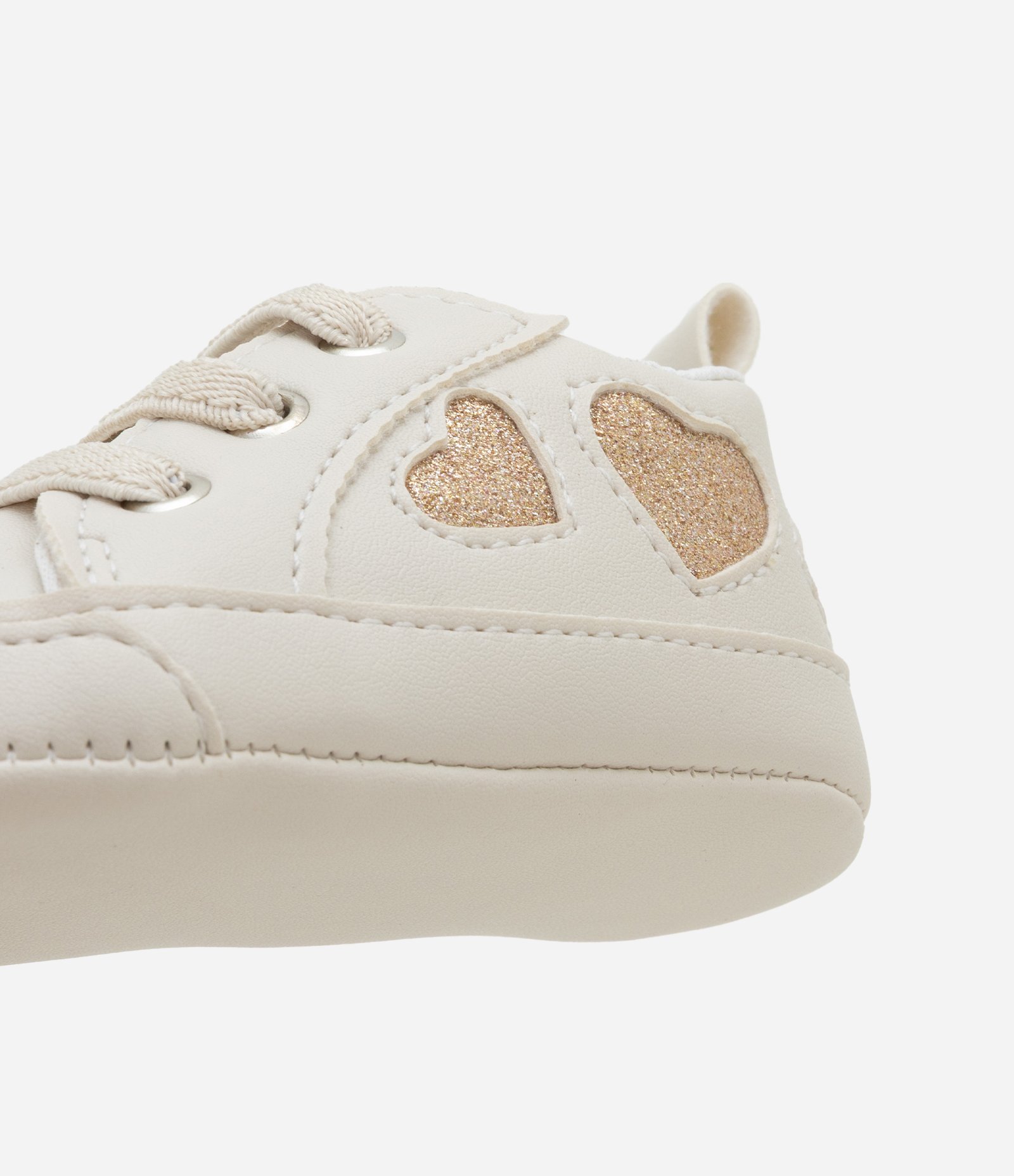 Tênis Infantil com Recortes em Formato Coração - Tam 15 a 19 Bege 3