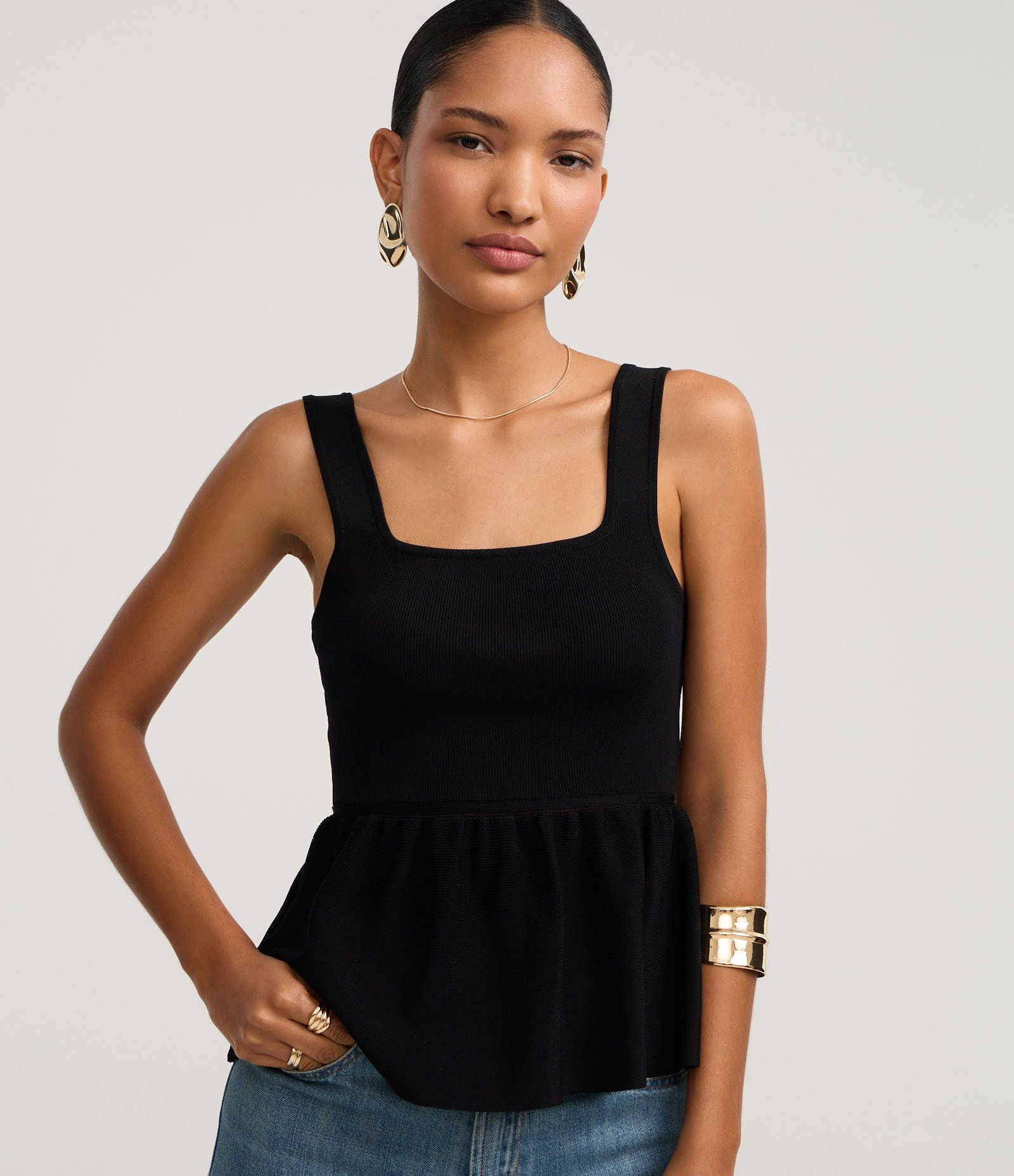 Blusa Peplum em Tricô com Decote Quadrado Preto 1