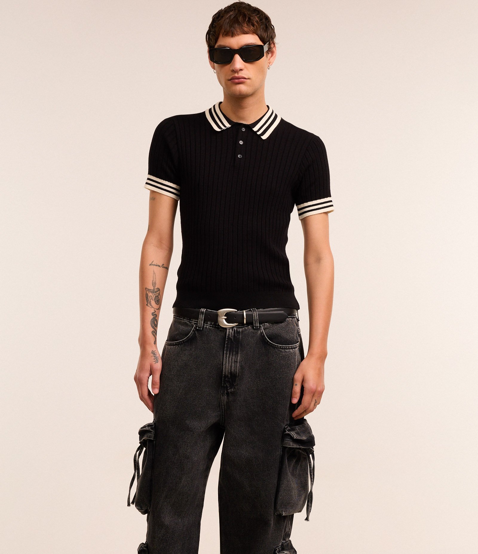 Calça Super Baggy em Jeans com Multibolsos Preto 4