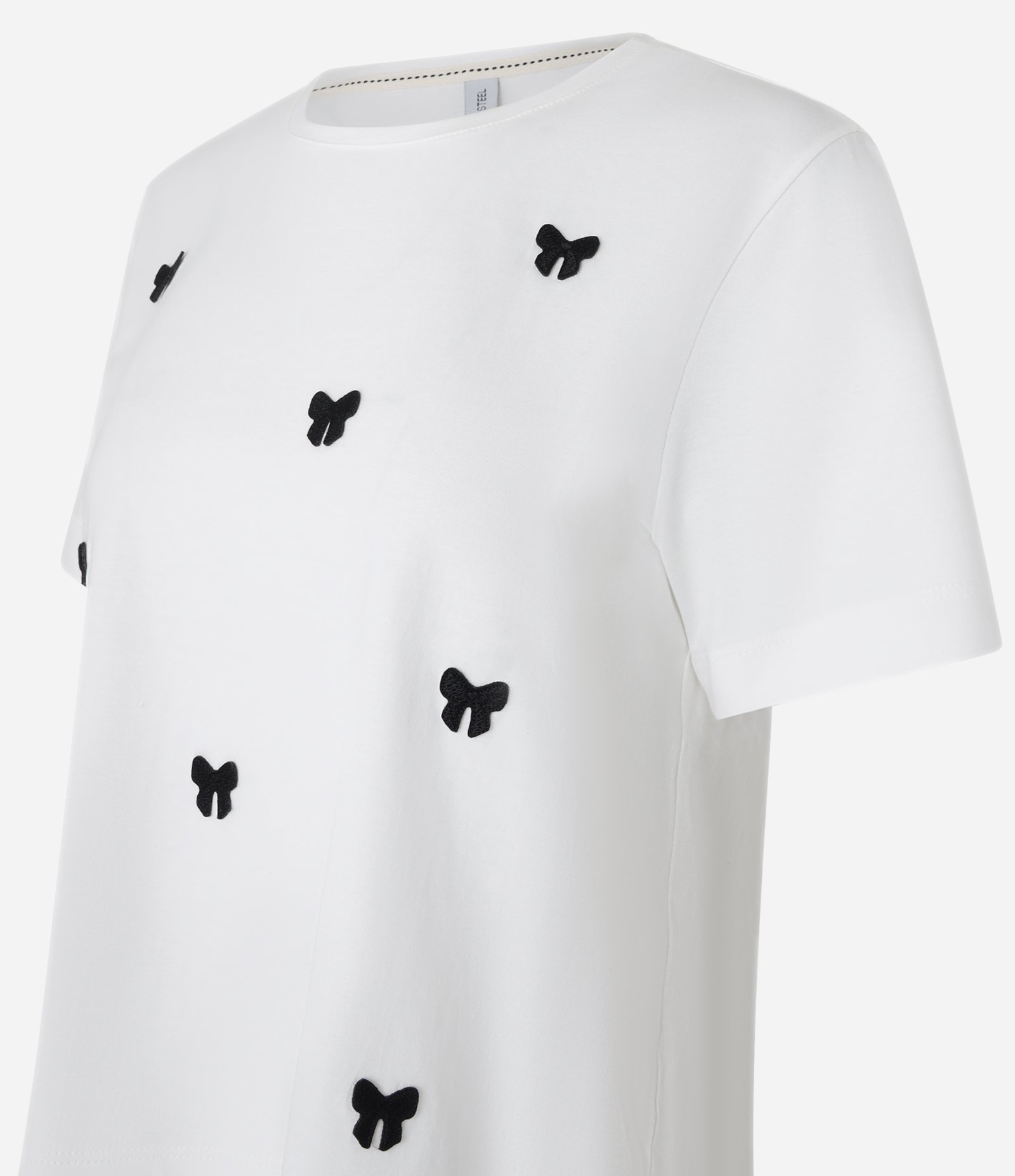 Camiseta Baby Look em Algodão com Lacinhos Bordados Branco 5