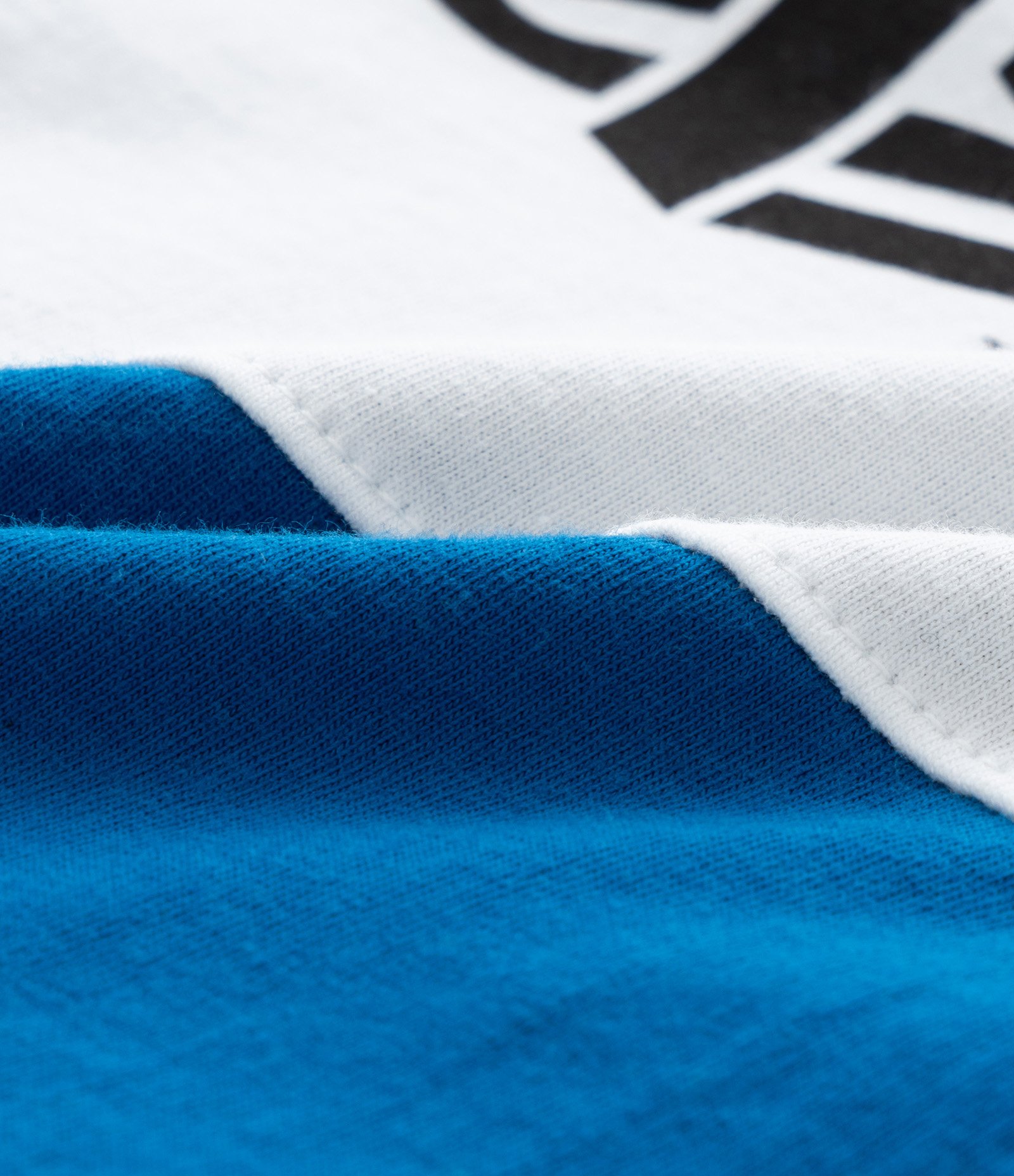 Camiseta Infantil com Recortes e Estampa Playstation - Tam 5 a 14 Anos Preto/Azul 3