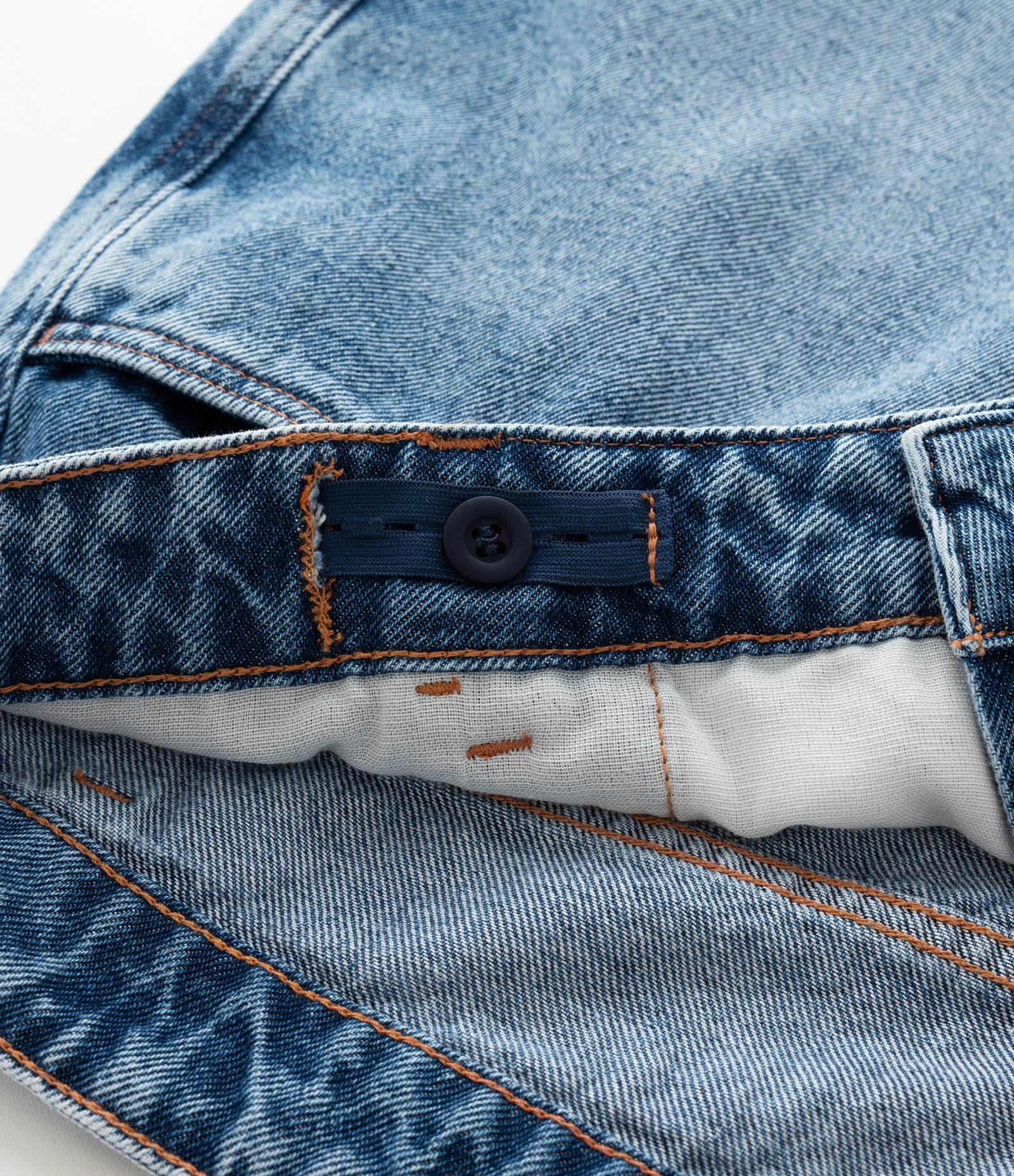 Calça Wide Leg em Jeans com Bolsos Cargo e Recortes Curve & Plus Size Azul 8