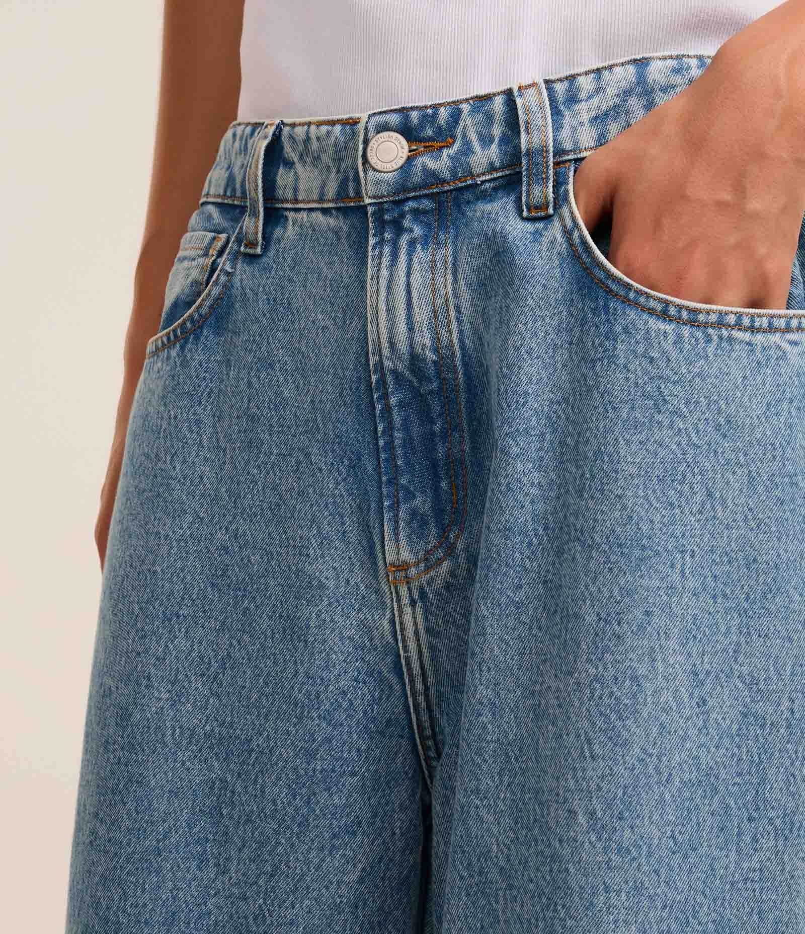 Calça Super Baggy em Jeans Vintage com Recortes Azul 4