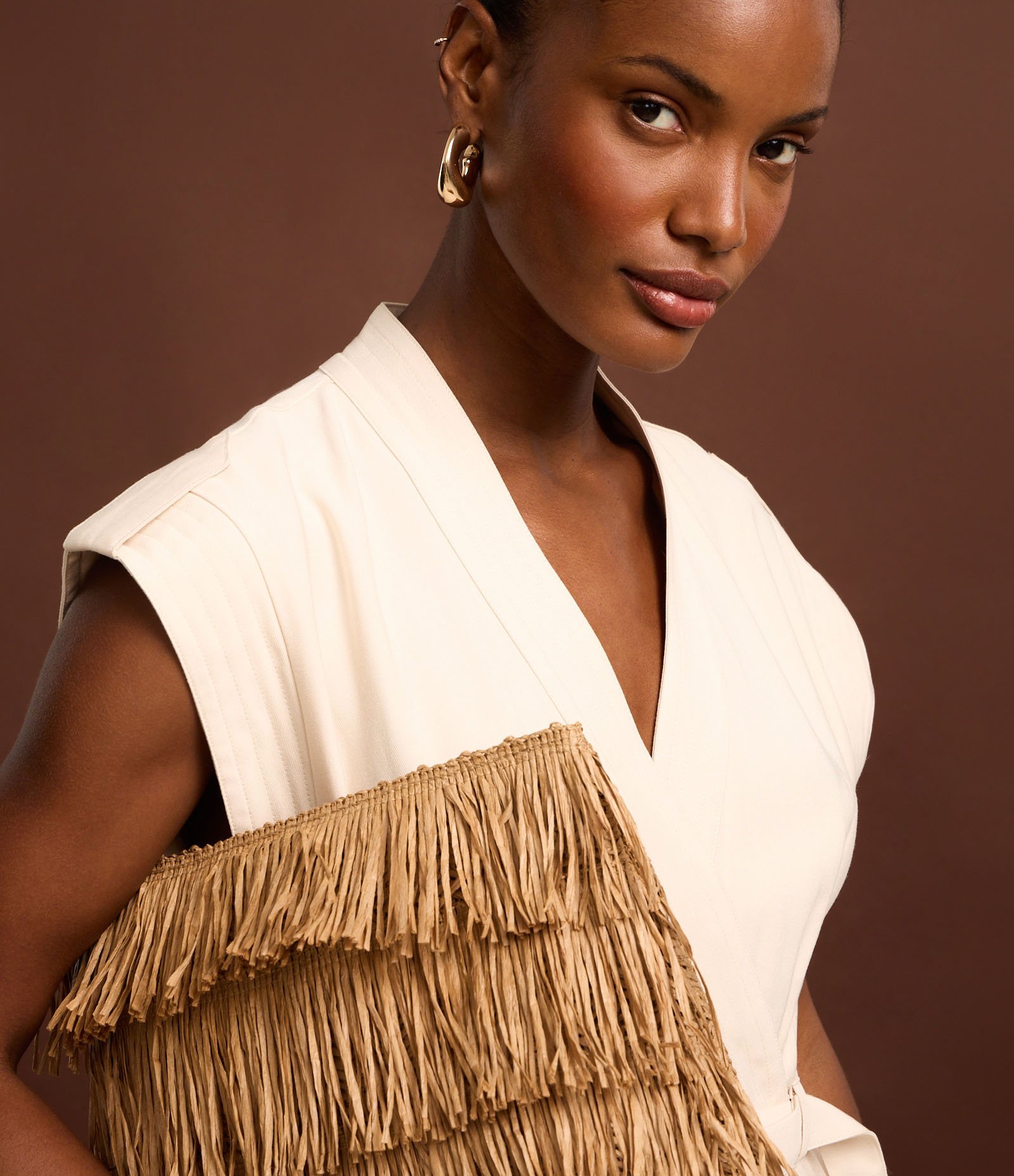 Macacão Wide Leg em Chalis com Transpasse e Bolso Cargo Off White 7