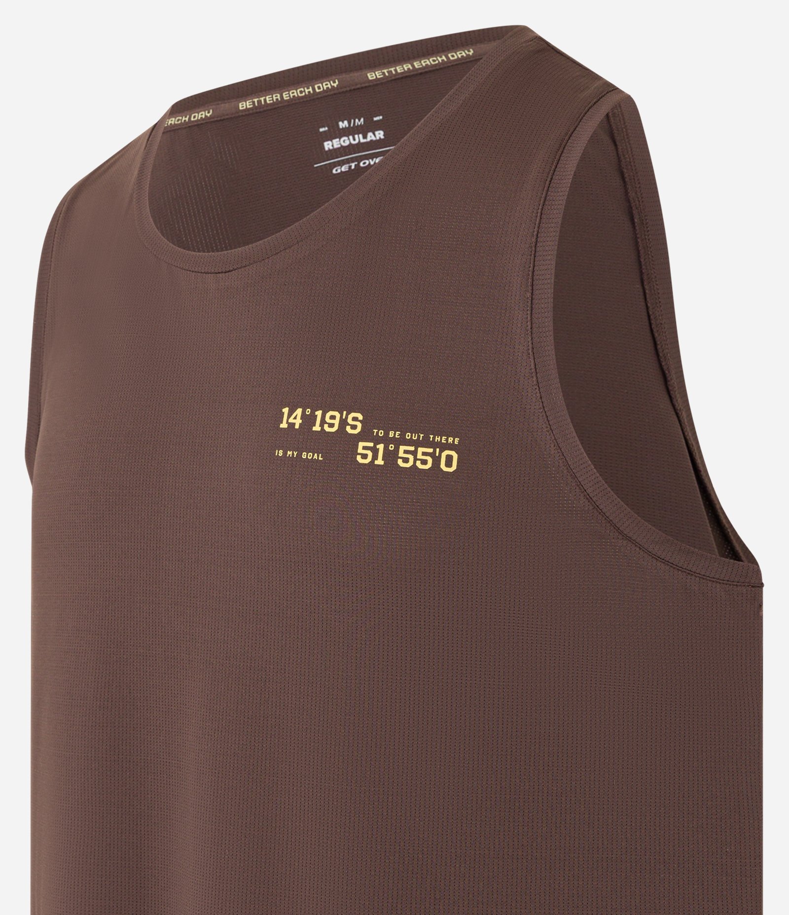 Regata Esportiva Regular com Tecnologia Dry e Estampa Lettering Marrom 5