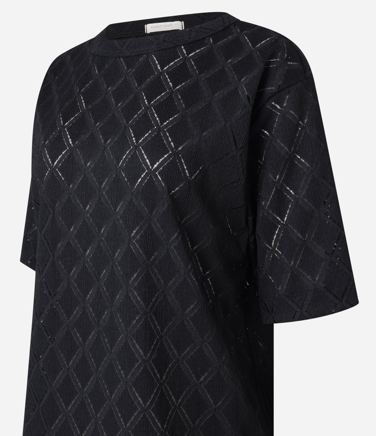 Blusa Alongada com Textura em Losangos Preto 6