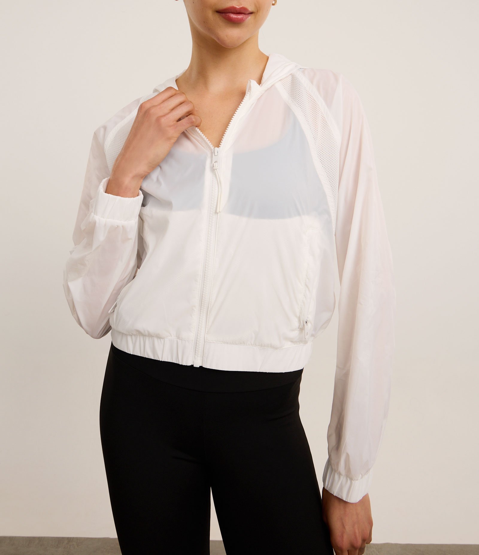 Jaqueta Corta Vento Esportiva em Poliamida com Fechamento em Zíper Branco 4