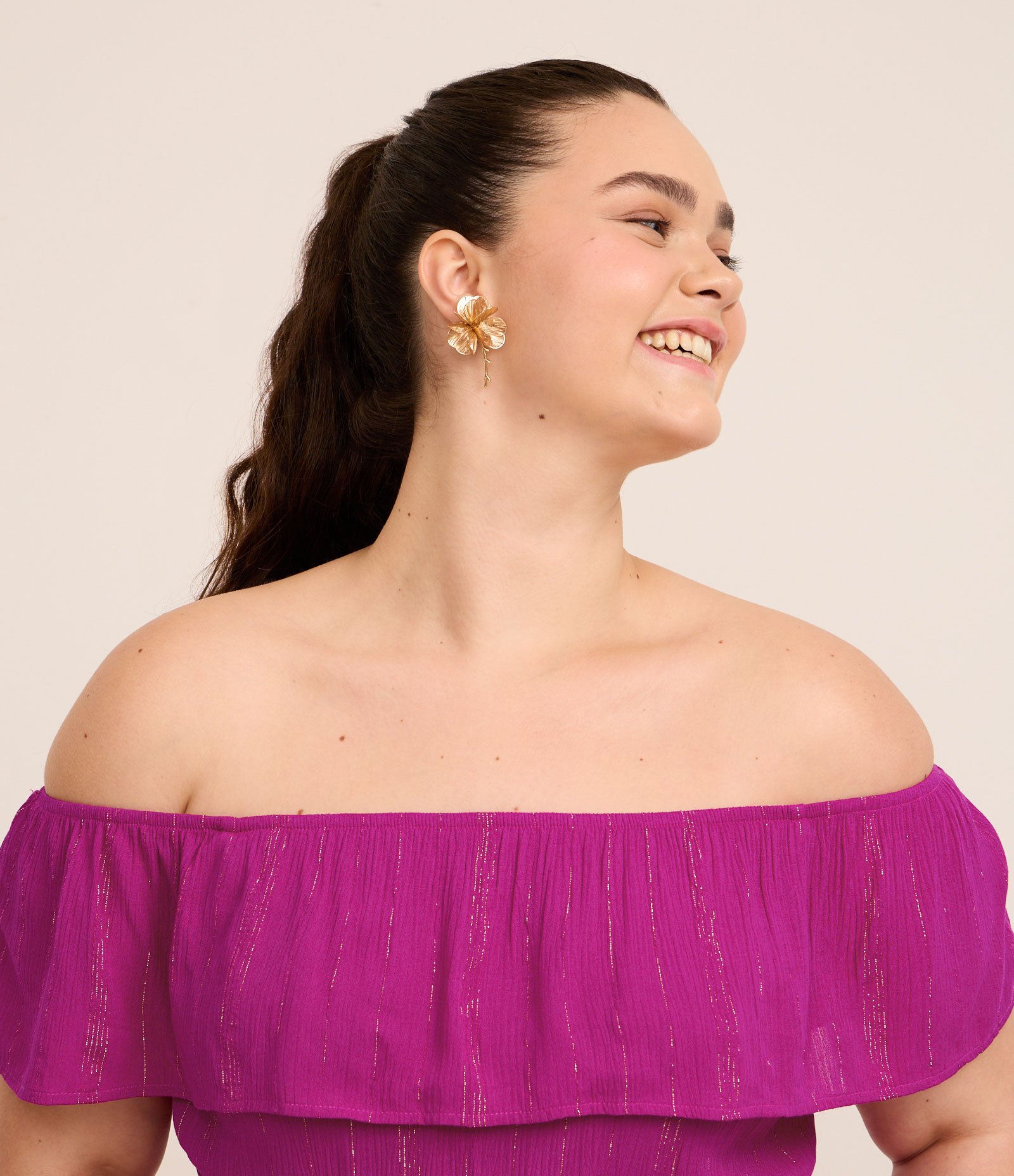 Vestido Midi em Viscose com Fio Metalizado e Decote Ombro a Ombro Curve & Plus Size Rosa 3