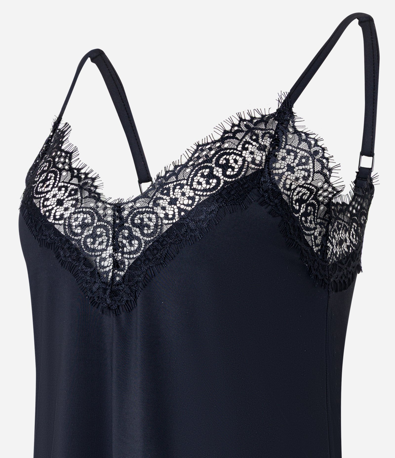 Pijama Short Doll em Microfibra com Aplicação de Renda Preto 5