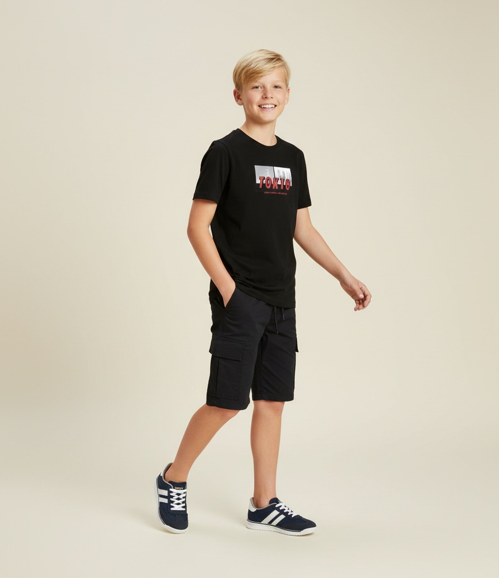 Bermuda Infantil com Bolsos Cargo e Zíper - Tam 5 a 14 Anos Preto 1