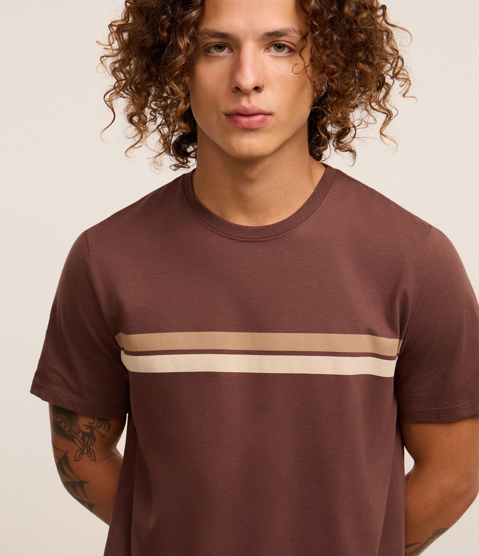 Camiseta Regular em Algodão com Listras 4