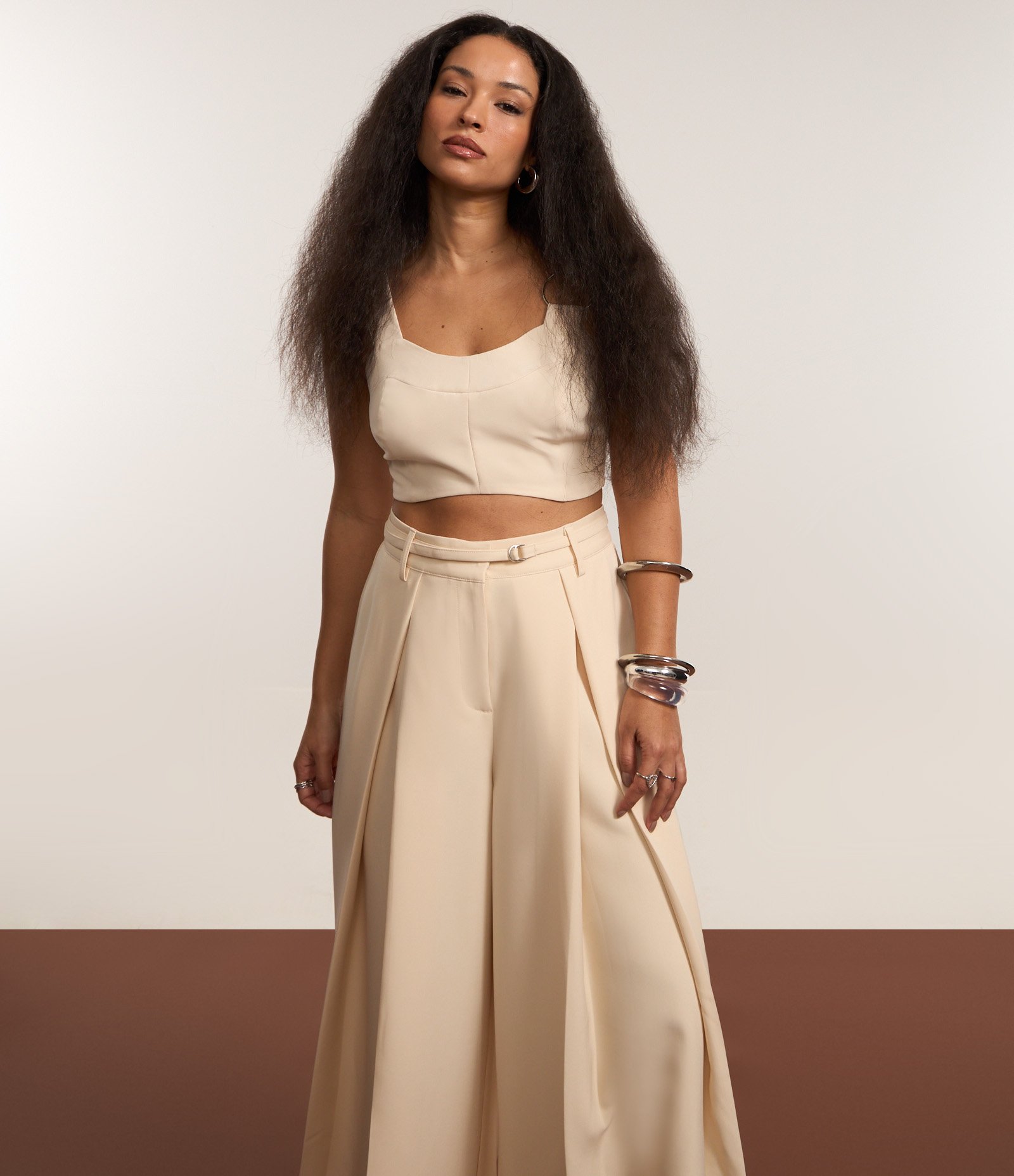 Blusa Cropped Alfaiataria com Argola na Alça Off White 5