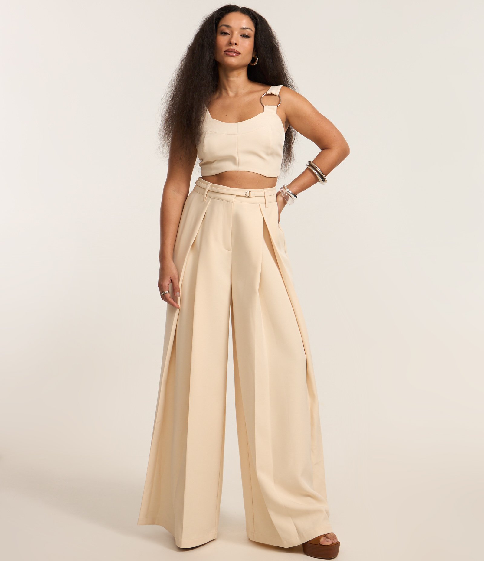 Blusa Cropped Alfaiataria com Argola na Alça Off White 3