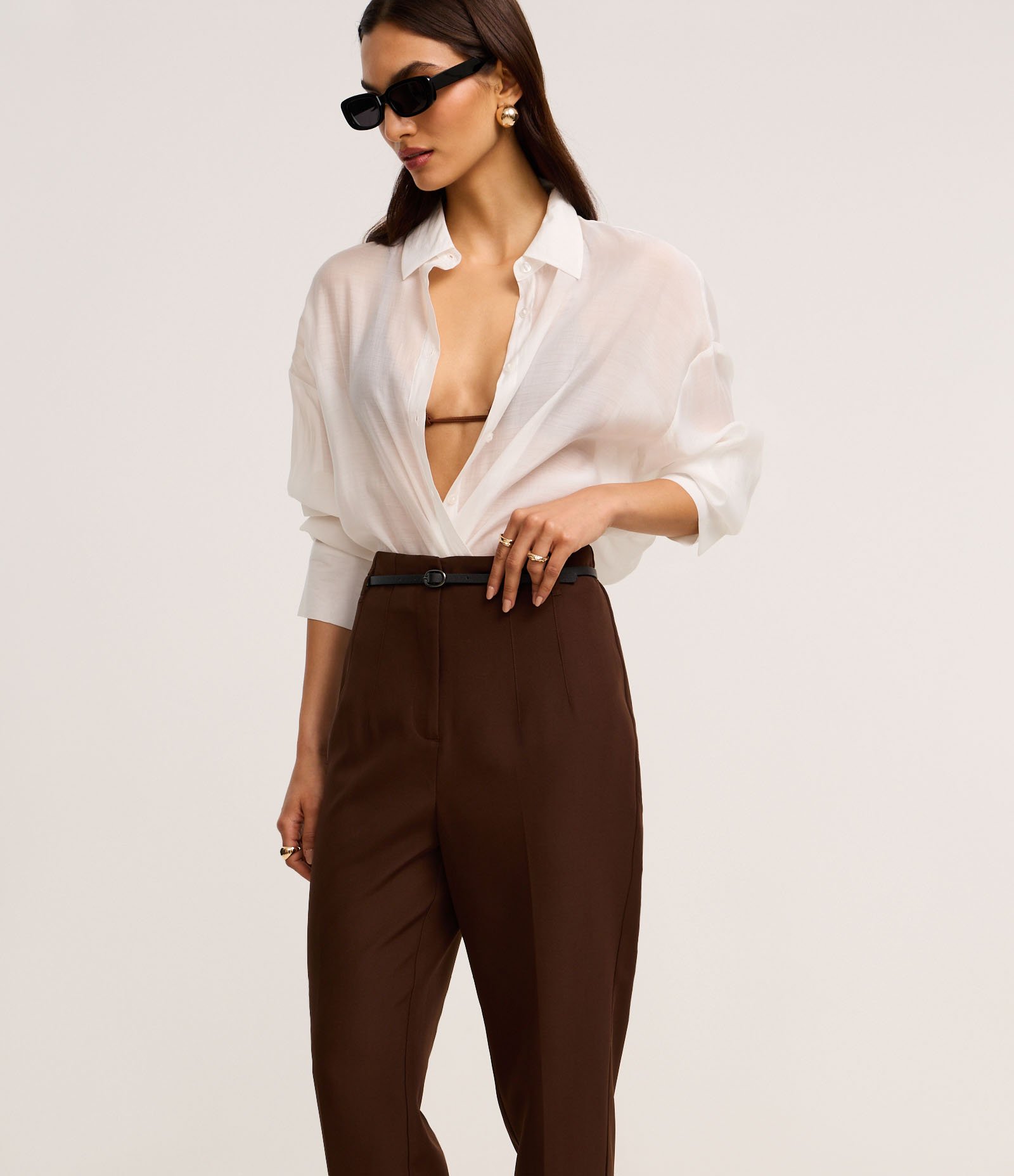 Calça Cenoura Alfaiatada com Cinto Fivela Marrom Escuro 2