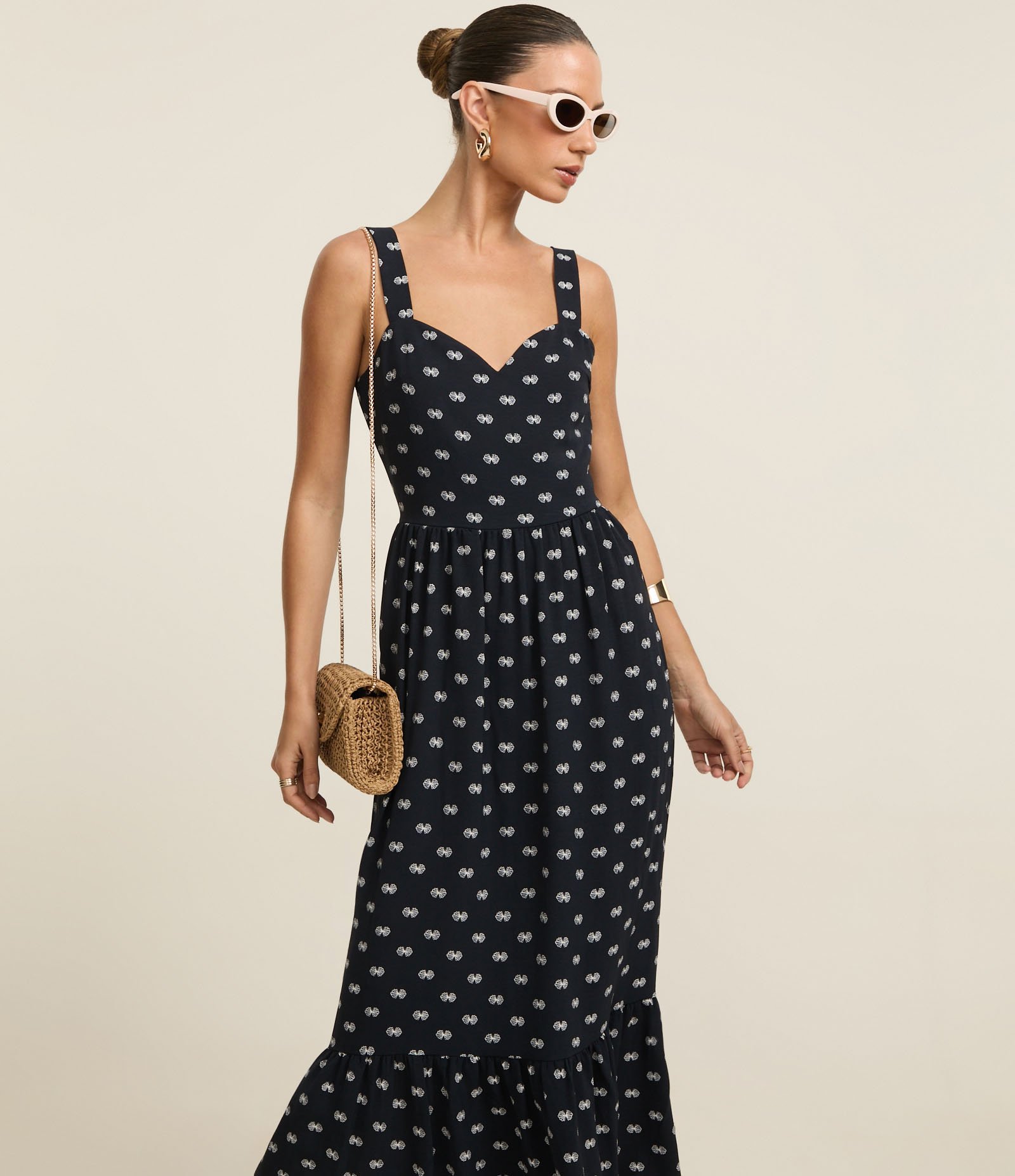 Vestido Evasê Midi em Airflow com Estampa Conchas Azul Marinho 2